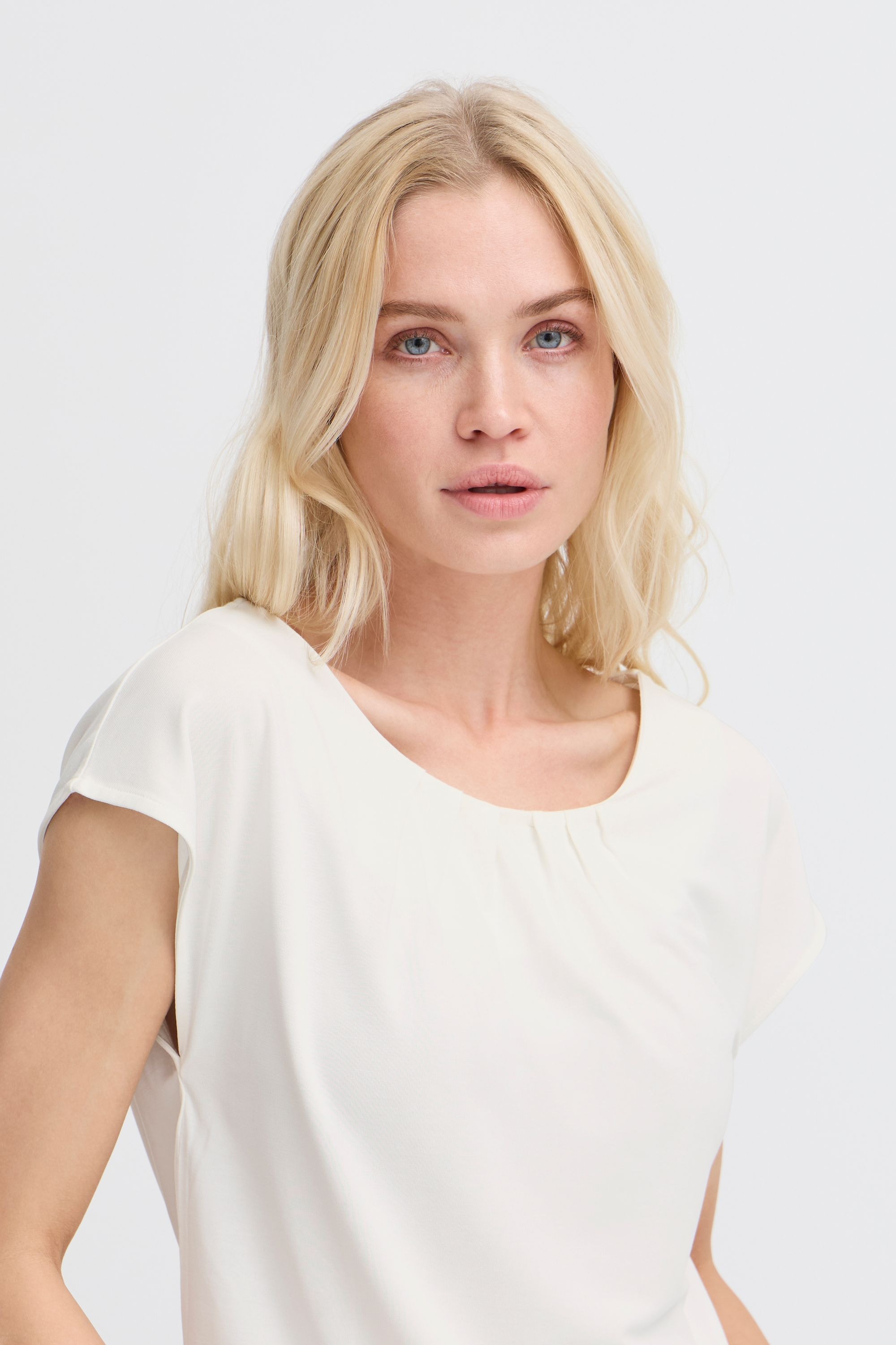b.young Rundhalsshirt »Rundhalsshirt BYPERL«