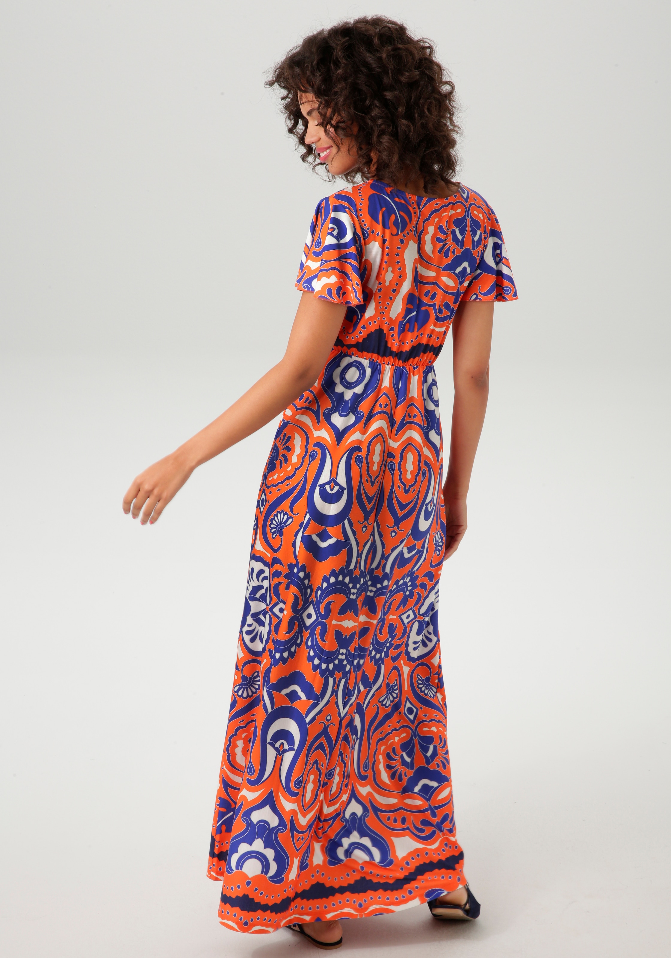 Aniston CASUAL Maxikleid, mit extravagantem, großflächigem Druck