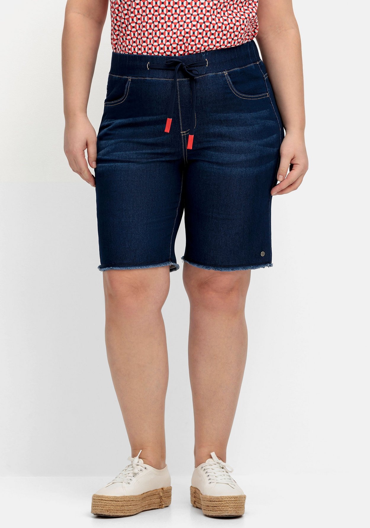 Sheego Bermudas »Bermudas aus Sweat-Denim aus Sweat-Denim, mit offenem Saum«