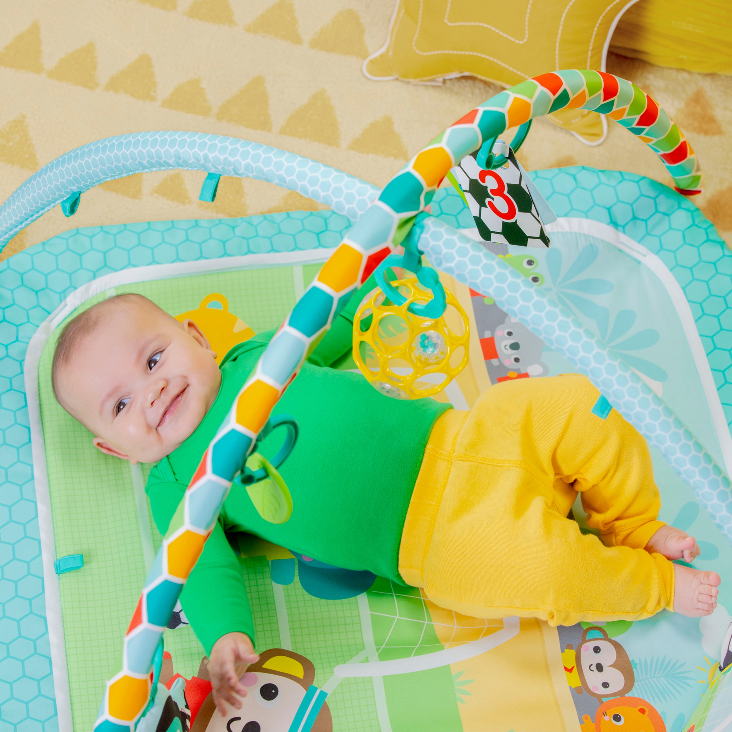 Bright Starts Spielbogen »Grip & Kick Activity Gym« mit Licht- und Soundeffekt