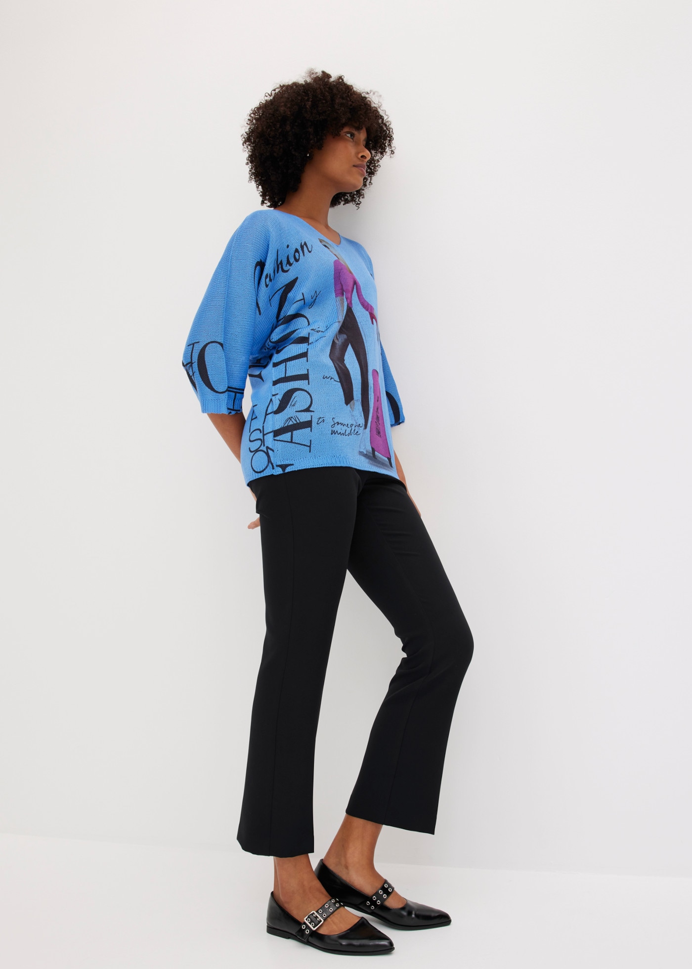 bonprix Strickpullover 3/4-Fledermausärmel, cooler Alloverprint, bequeme Passform