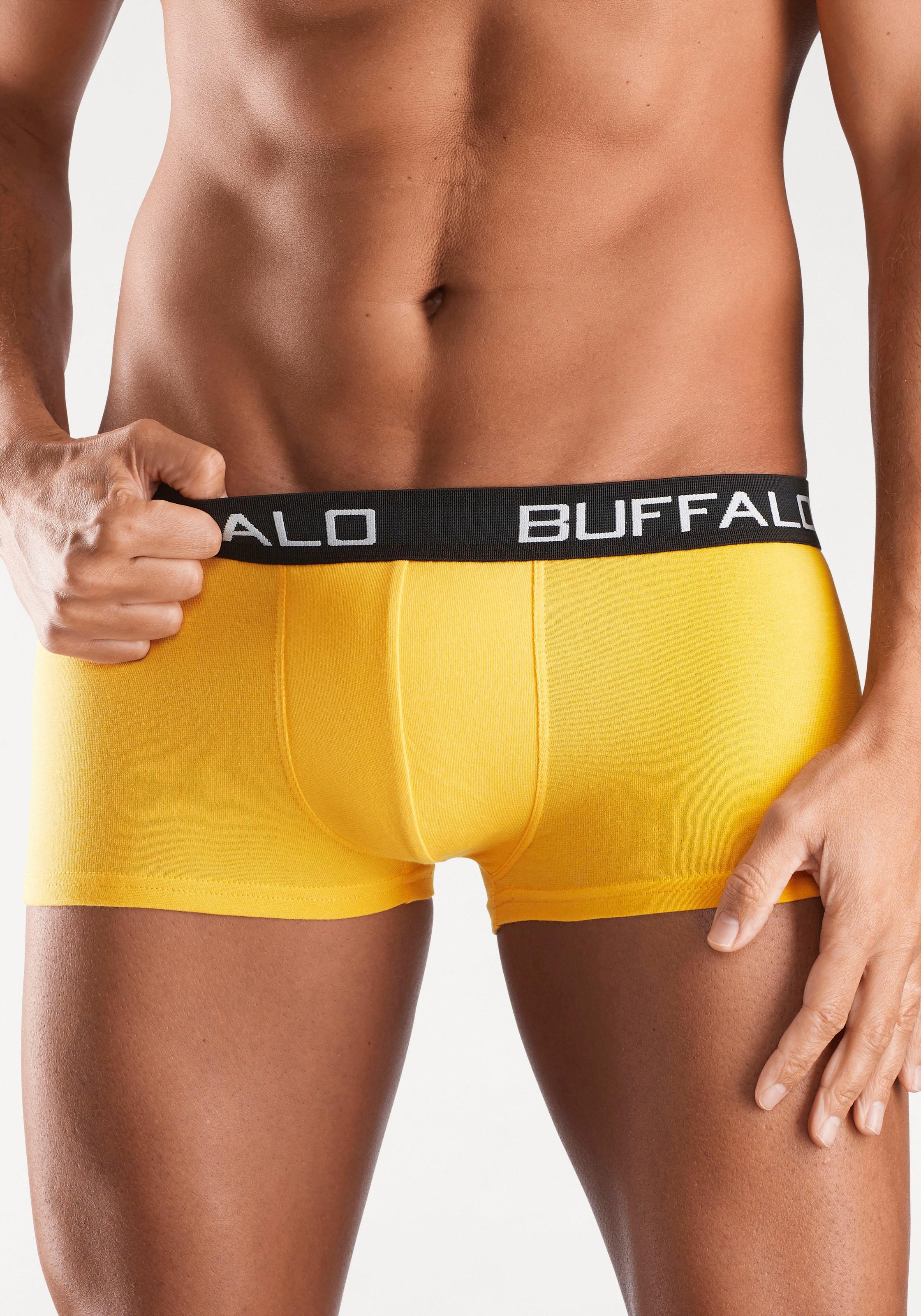 Buffalo Hipster, (Packung, 4 St.), knapp sitzende Boxershorts mit Kontrastbund aus Baumwollmischung