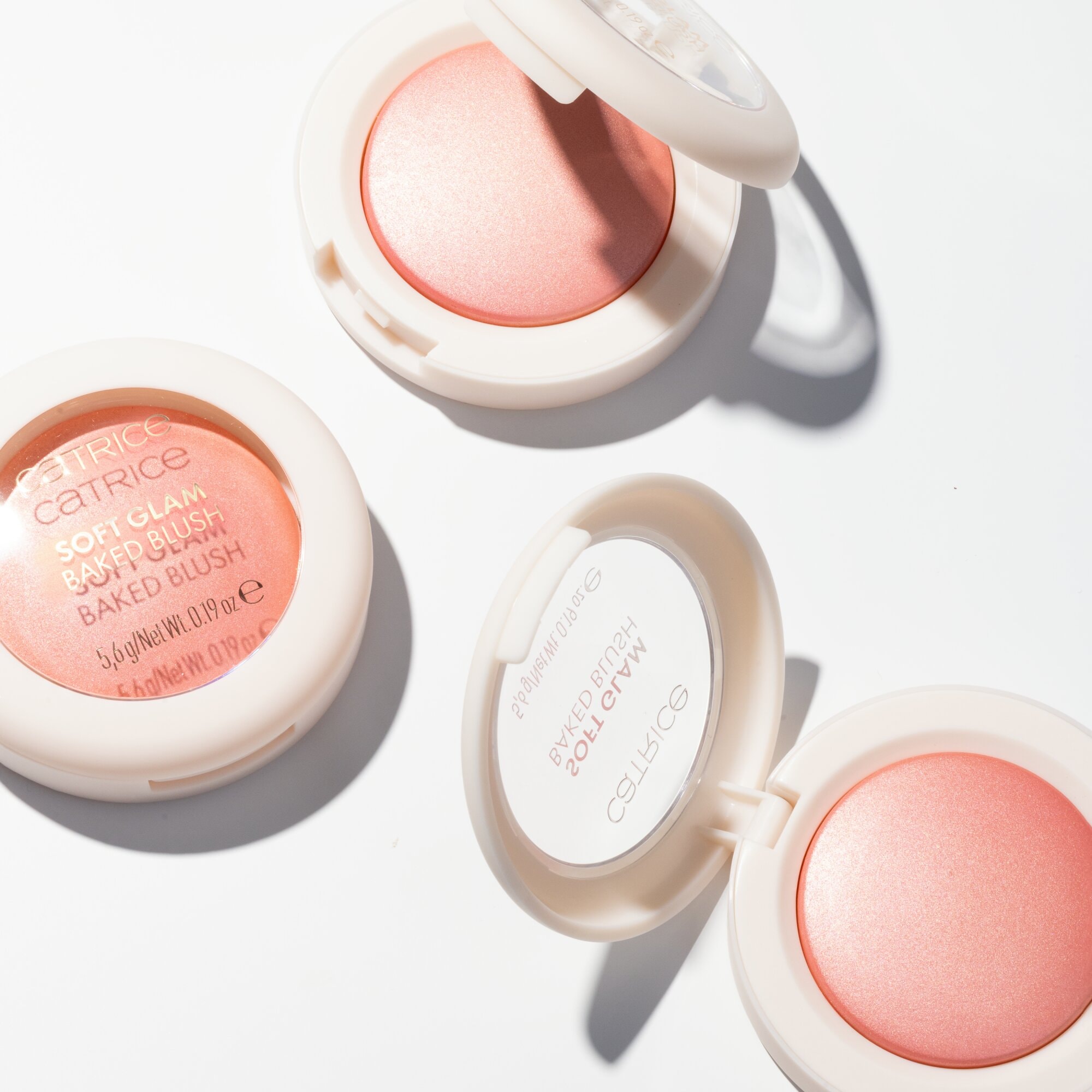 Catrice Rouge »Soft Glam Baked Blush« Lichtreflektierende Perlen für eine natürliche Ausstrahlung