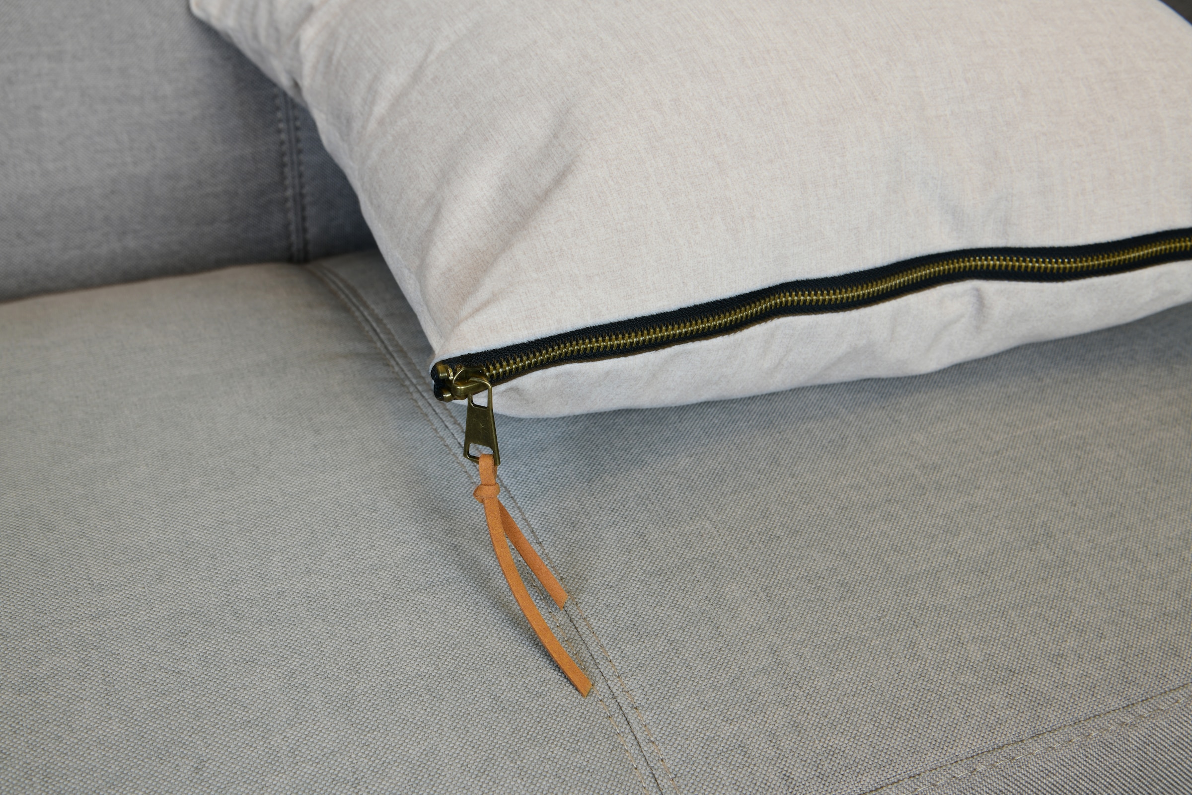 MIRRORS AND MORE Dekokissen »NED« unifarben, Dekokissen mit Füllung