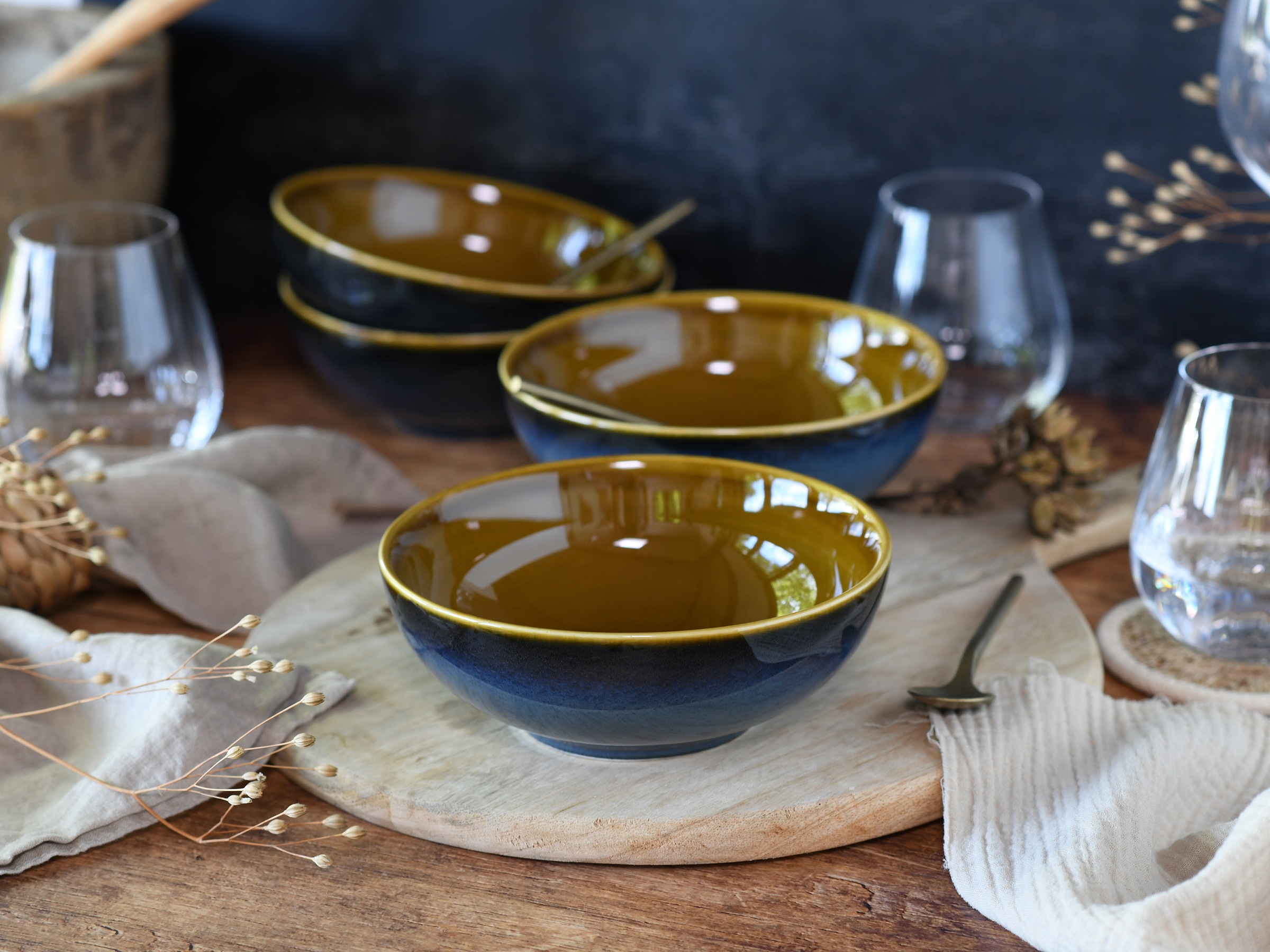 CreaTable Schale »Mallorca, Smoothie Bowl 4-tlg« 4 Stk. aus Steinzeug Spezialglasur mit Vintage Außenrand