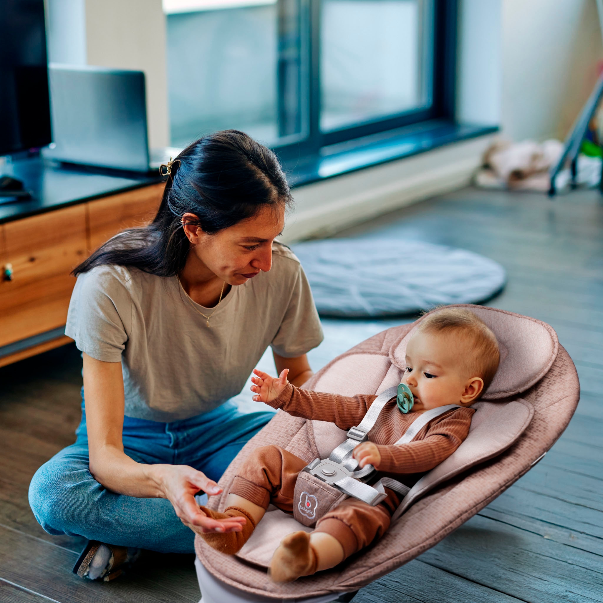 BabyGo Babywippe »Swing« bis 9 kg mit Fernbedienung, Musik, Schaukelfunktion