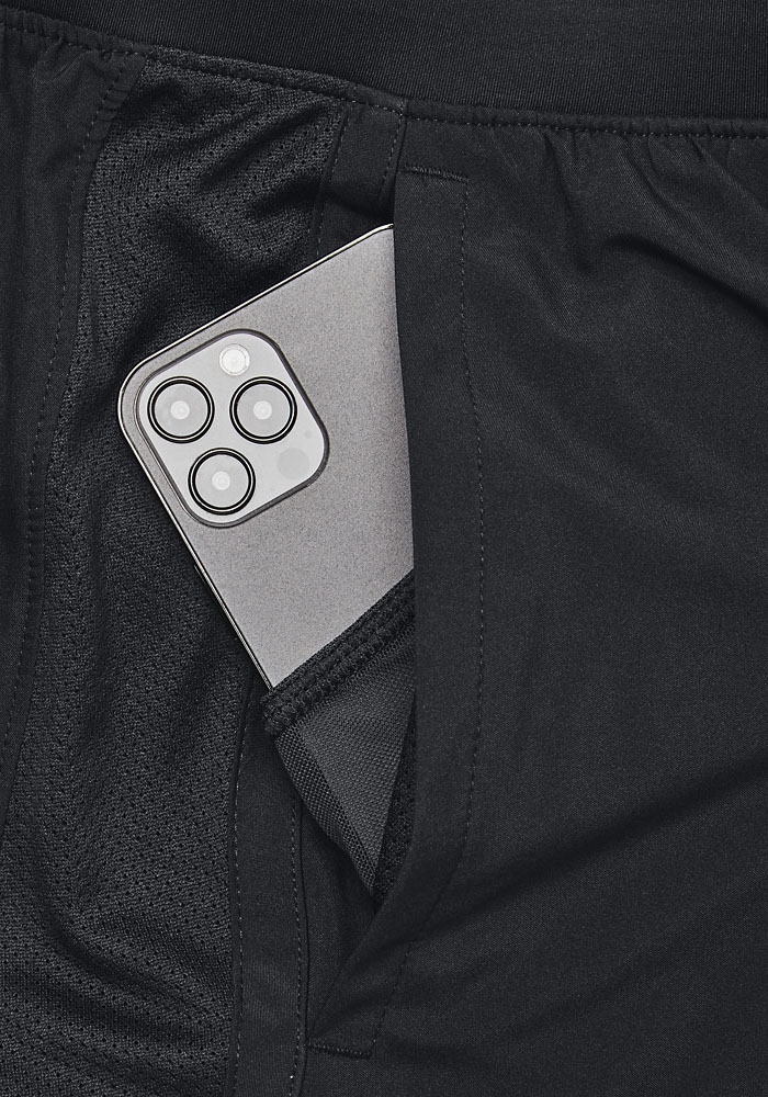 Under Armour® Shorts  für vielseitige Aktivitäten, mit Elasthan-Anteil, leichtes Material