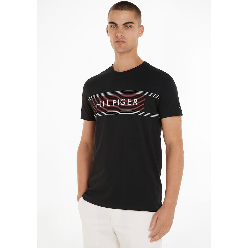 Tommy Hilfiger Rundhalsshirt »BRAND LOVE CHEST TEE«