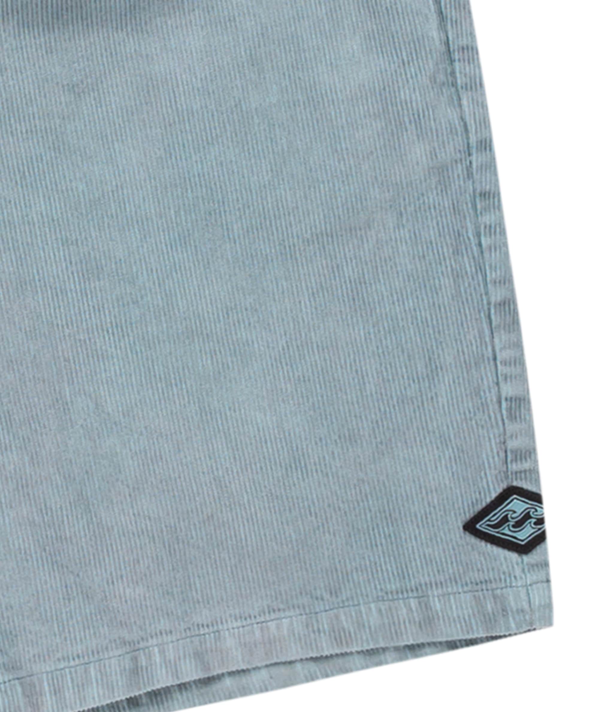 Billabong Shorts »LARRY CORD«  aus Baumwolle, sportlicher Stil
