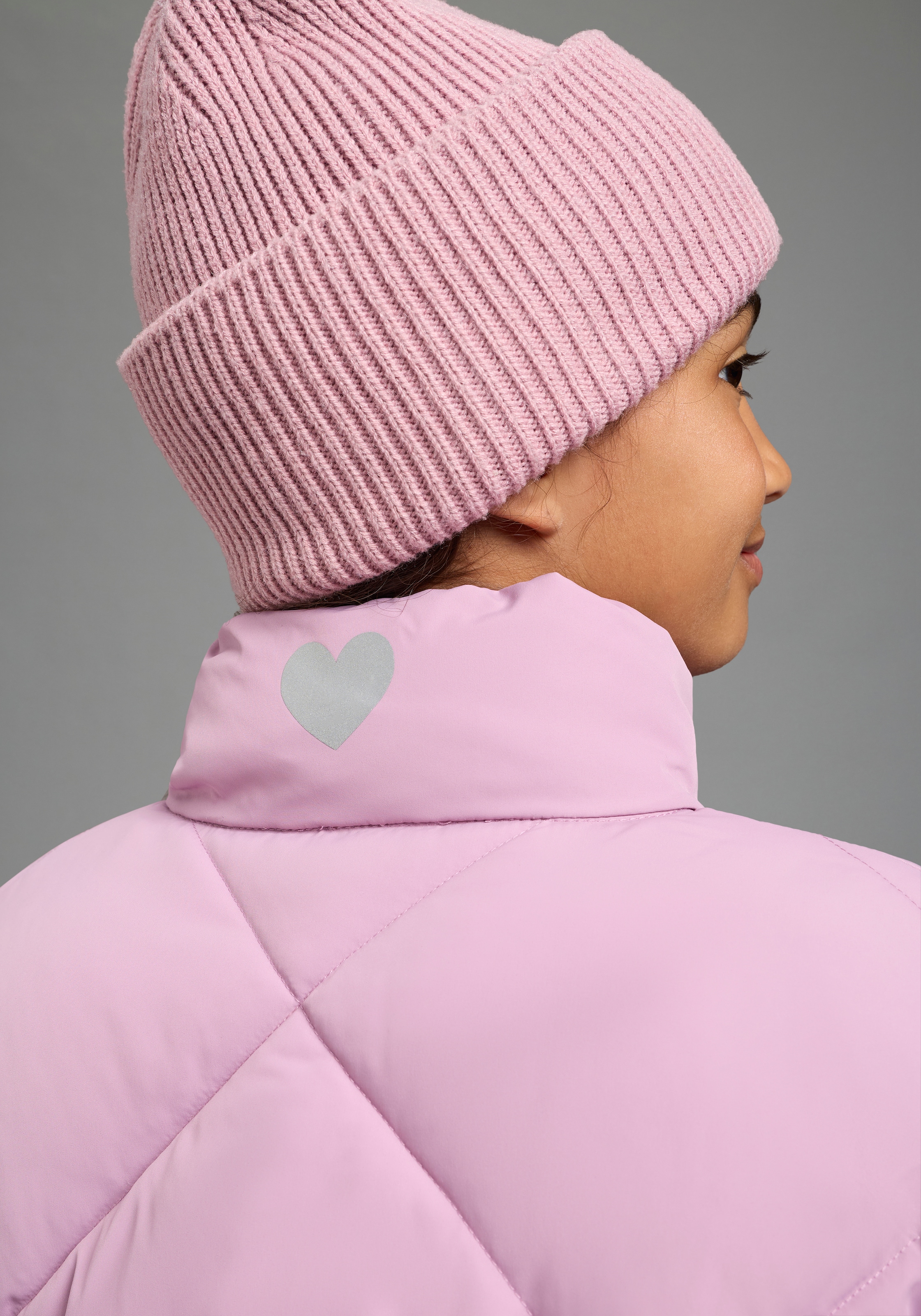 H.I.S Outdoorjacke »Winter-Steppjacke mit Herzreflektor von H.I.S« Warme Jacke mit modischer Steppung, mit reflektierenden Details