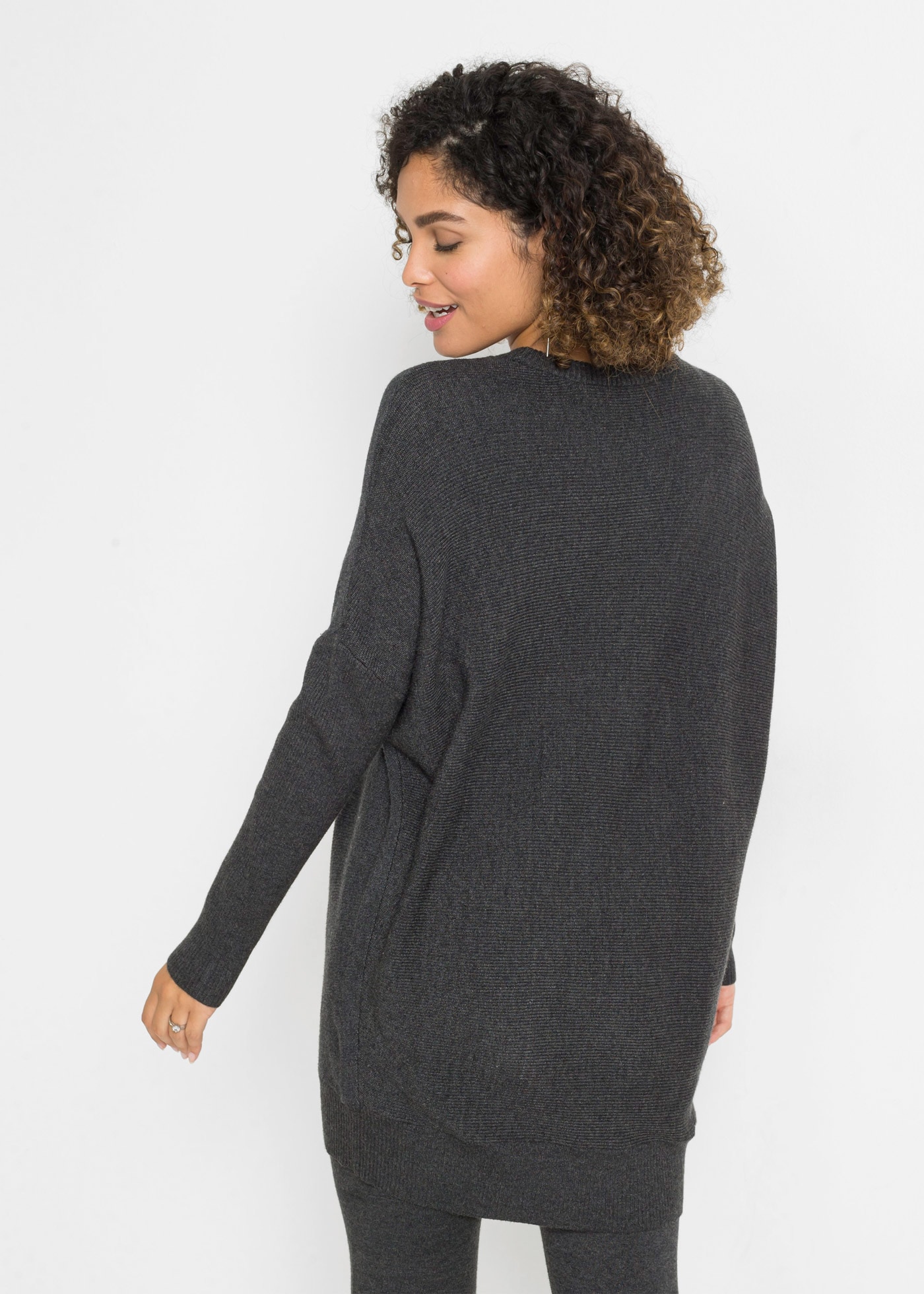 bonprix Longpullover aus Viskose-Mix, mit Langarm, für Wintermode, Oversize Passform