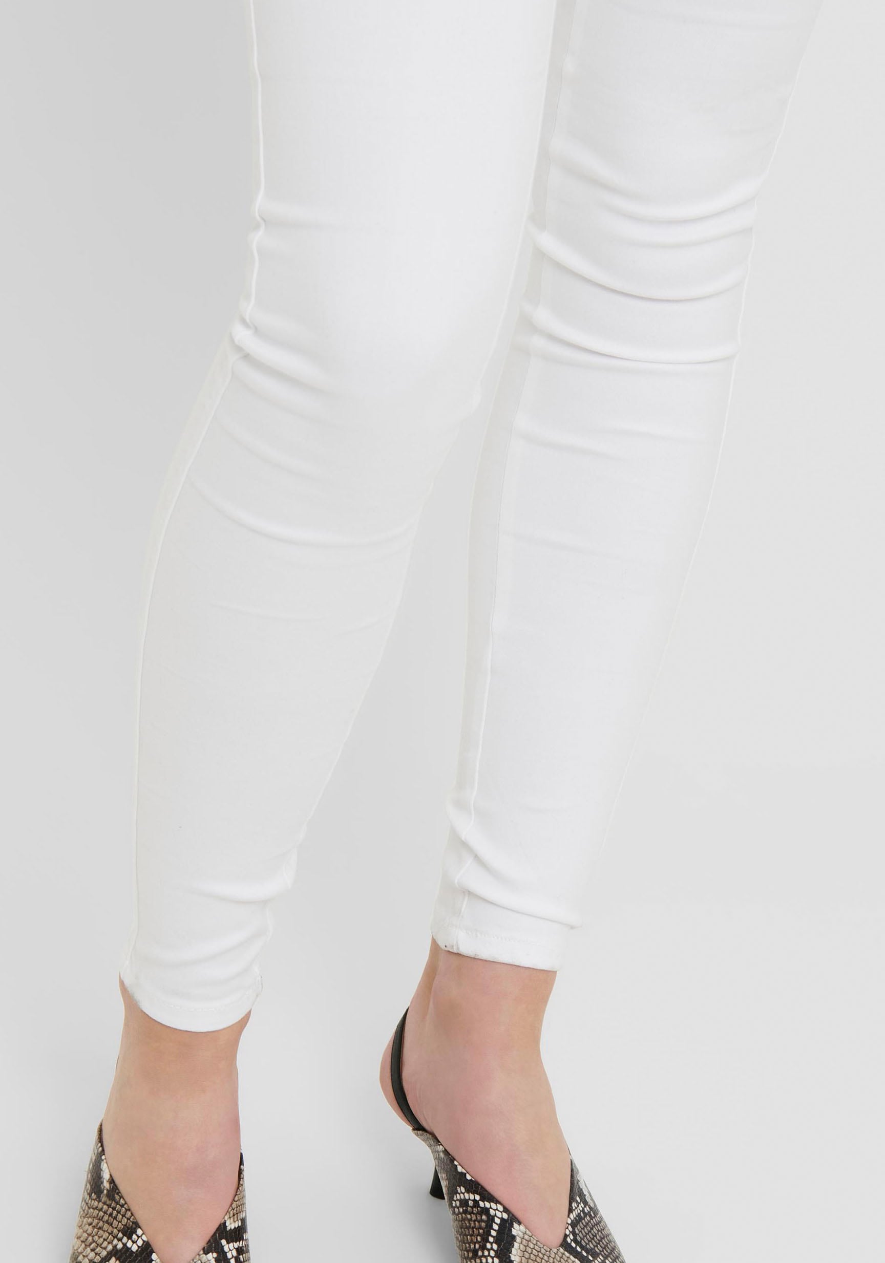 ONLY Skinny-fit-Jeans »ONLROYAL HW SK JEANS DNM WHITE NOOS«