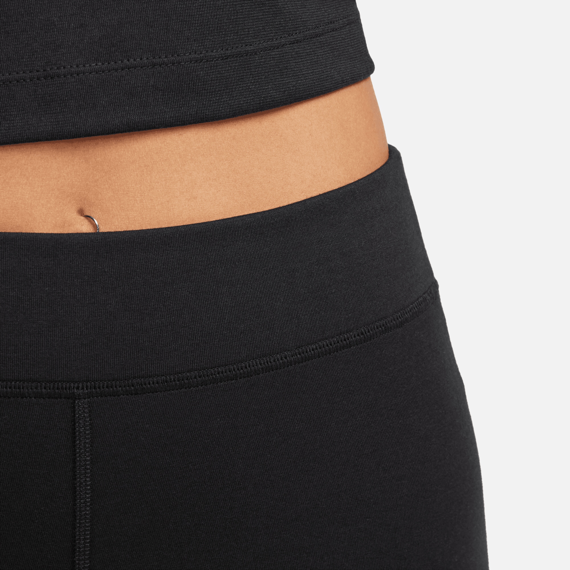 Nike Sportswear Leggings »CLASSICS WOMEN'S HIGH-WAISTED GRAPHIC LEGGINGS«