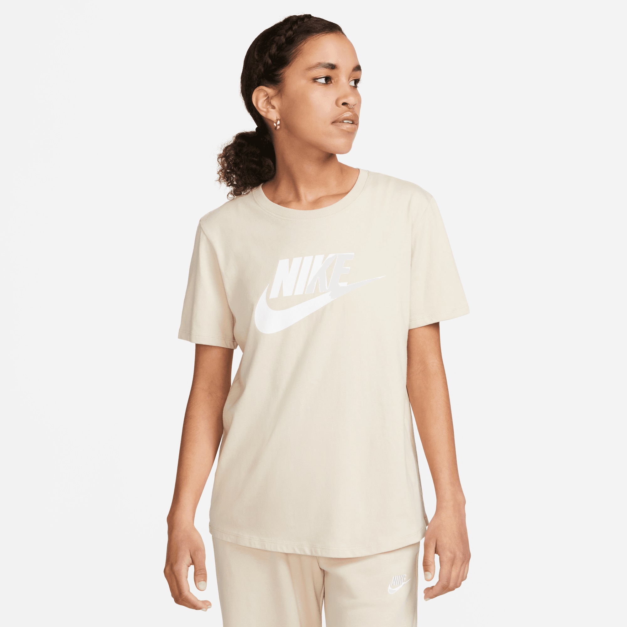 Nike Sportswear T-Shirt »ESSENTIALS WOMEN'S LOGO T-SHIRT«, Basic Damen T-Shirt mit Logo