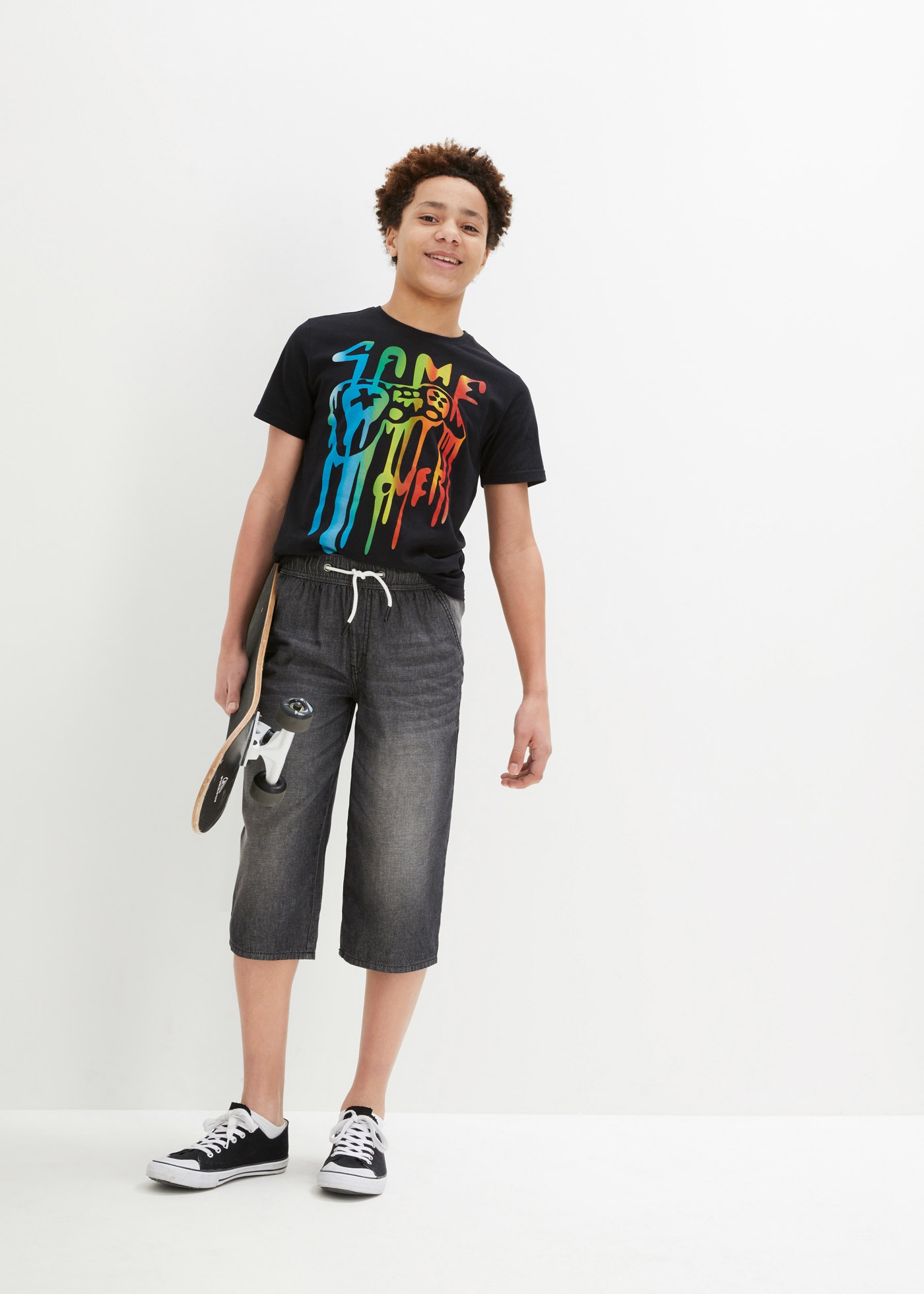 bonprix T-Shirt bequeme Passform, Kurzarm-Design, mit Gamer-Motiv, aus Baumwolle