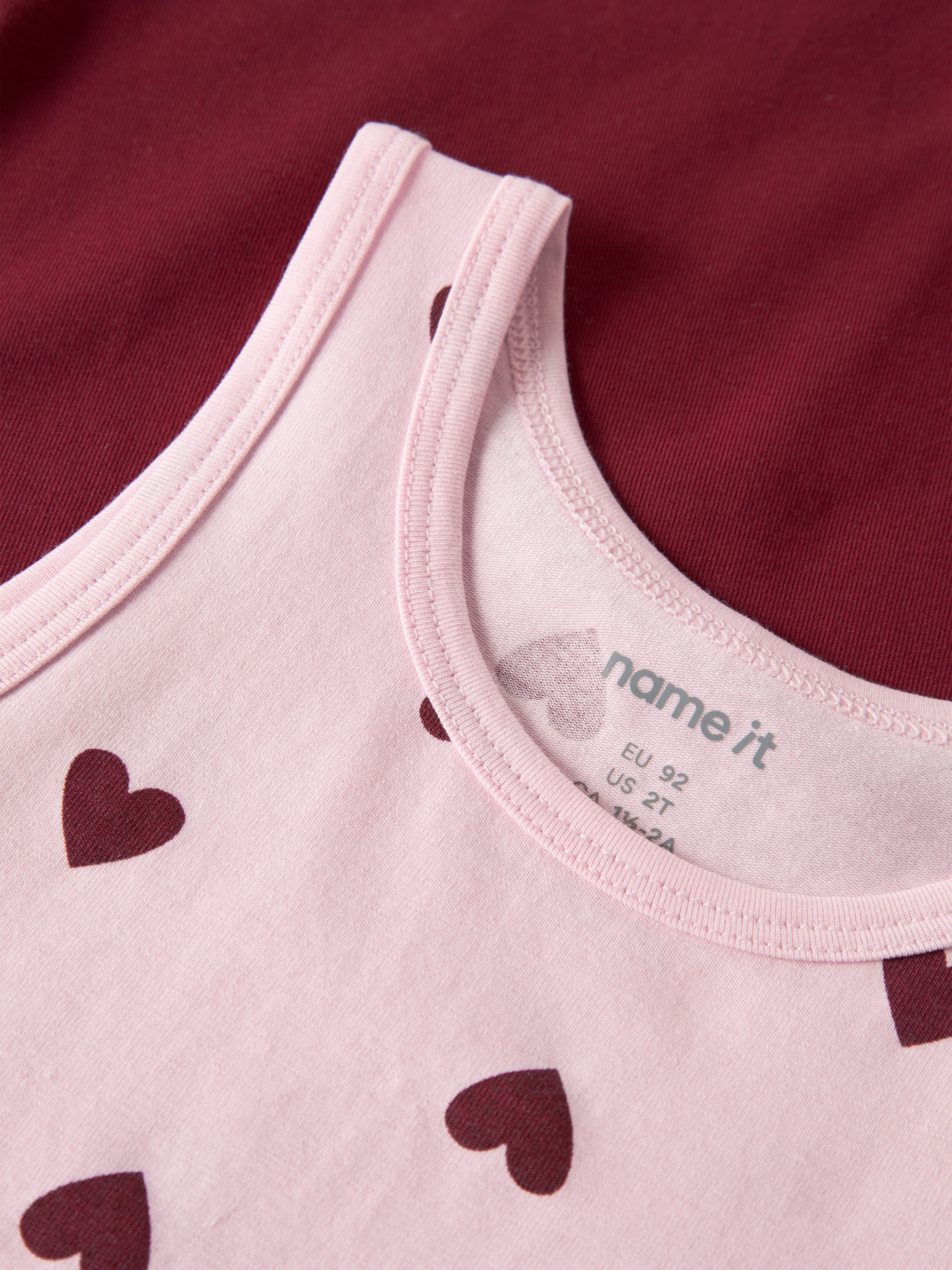Name It Unterhemd »NMFTANK TOP 2P CUTIE HEART NOOS« Packung, 2 Stk. Baumwollmischung, uni und bedruckt im Set