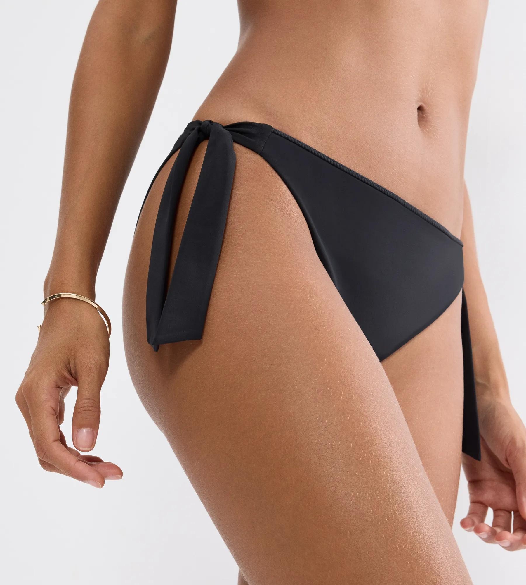 Triumph Bikini-Hose »Summer Twist Tai 01« Eleganz und Komfort