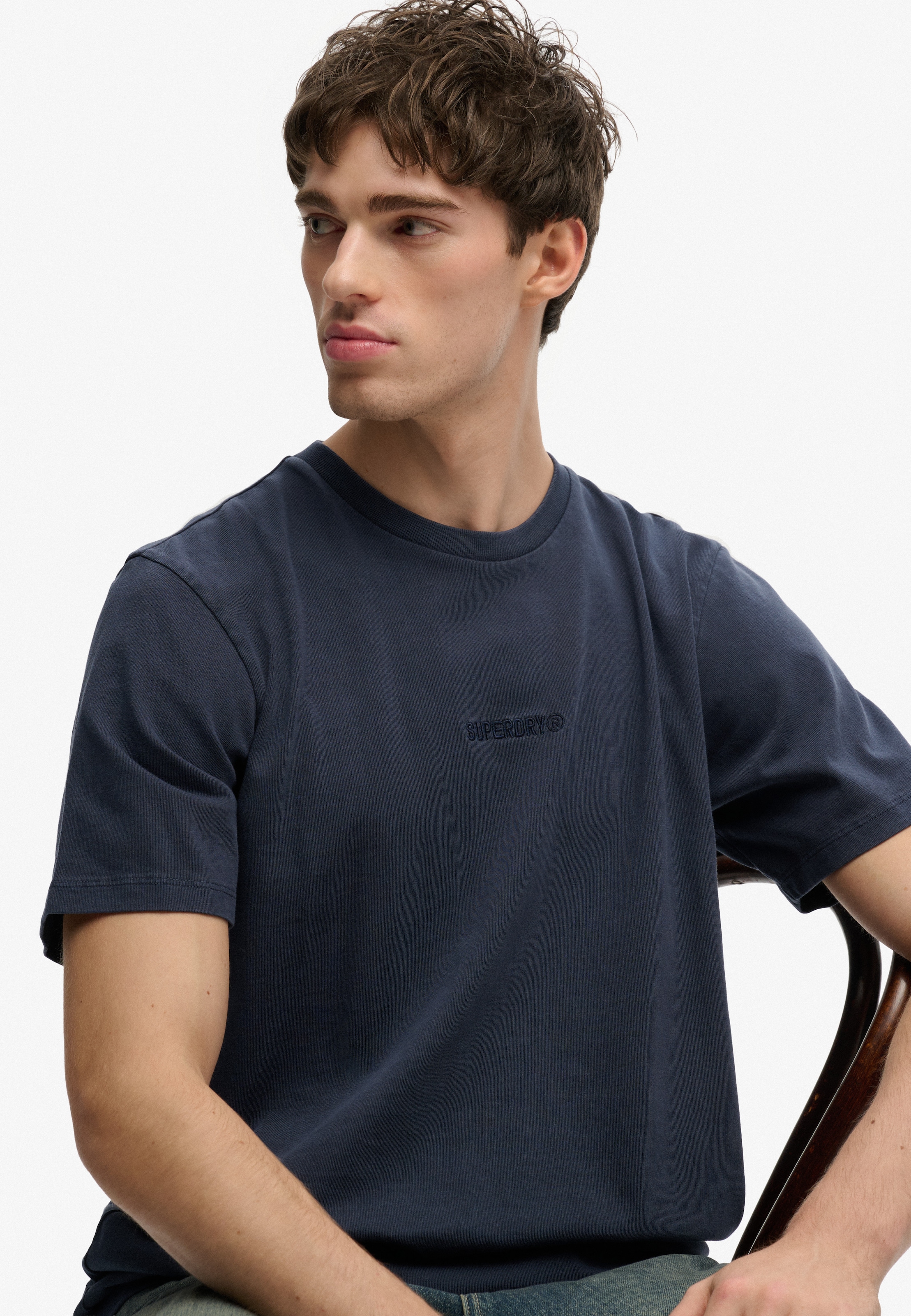 Superdry Rundhalsshirt »MICRO LOGO T SHIRT« Loose Fit, aus Baumwolle und Single Jersey, mit Print, hüftbedeckend