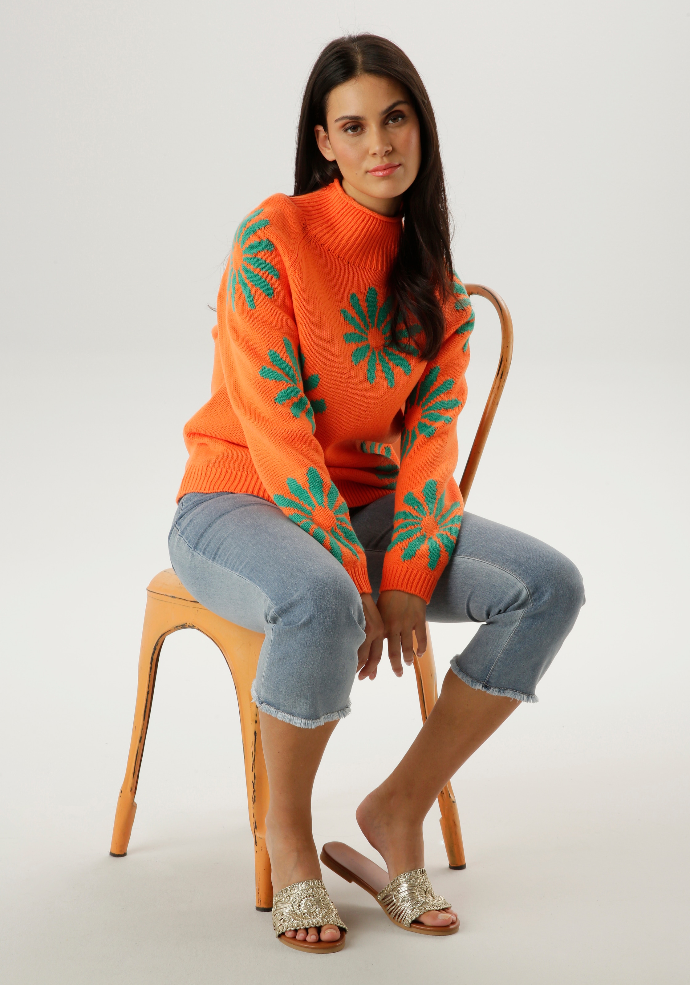 Aniston SELECTED Strickpullover mit großen, fantasievollen Blüten - NEUE KOLLEKTION