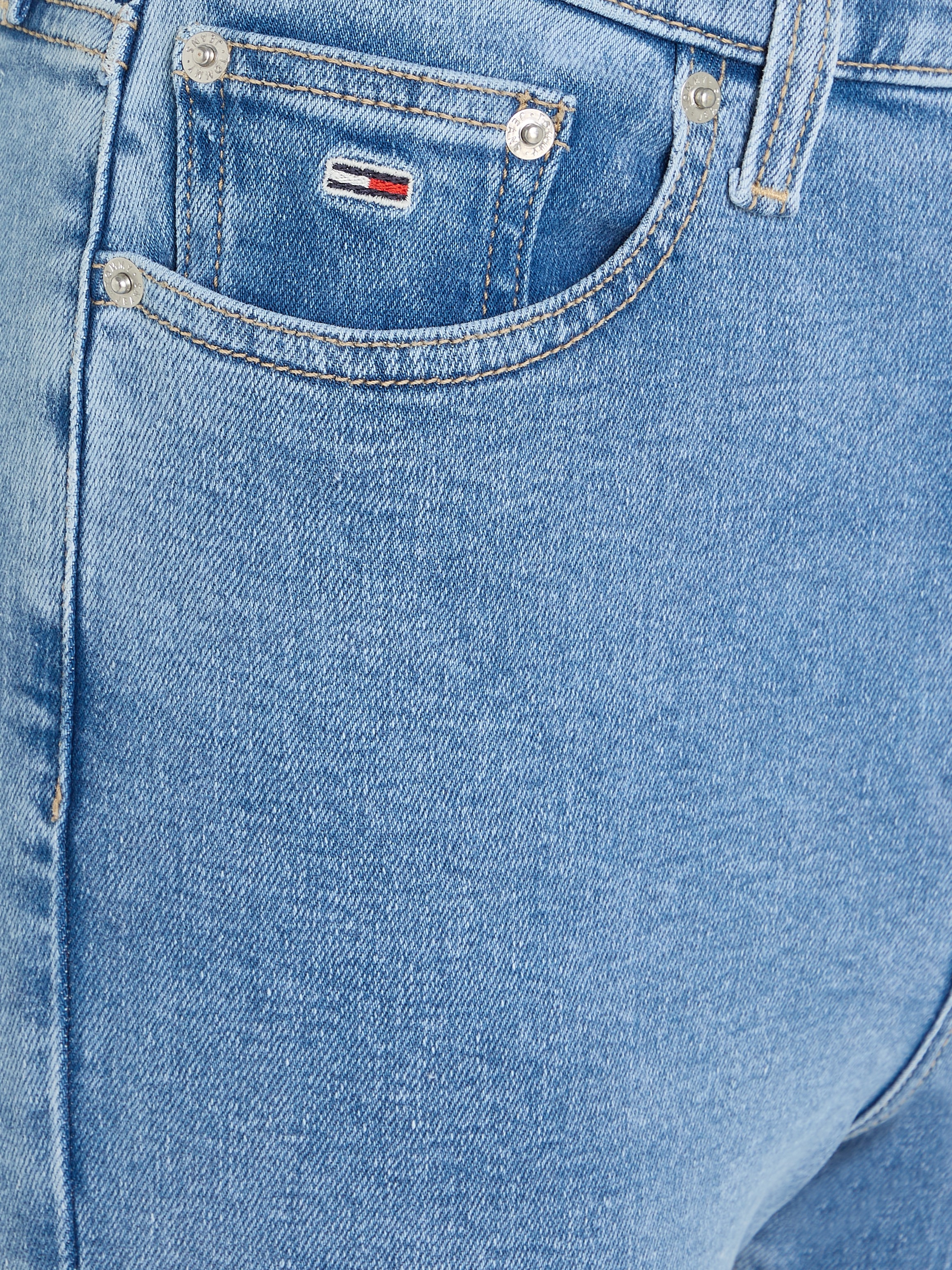 Tommy Jeans Skinny-fit-Jeans »Jeans bei SYLVIA HR und CG4«, mit Labelflags SSKN ♕ Logobadge