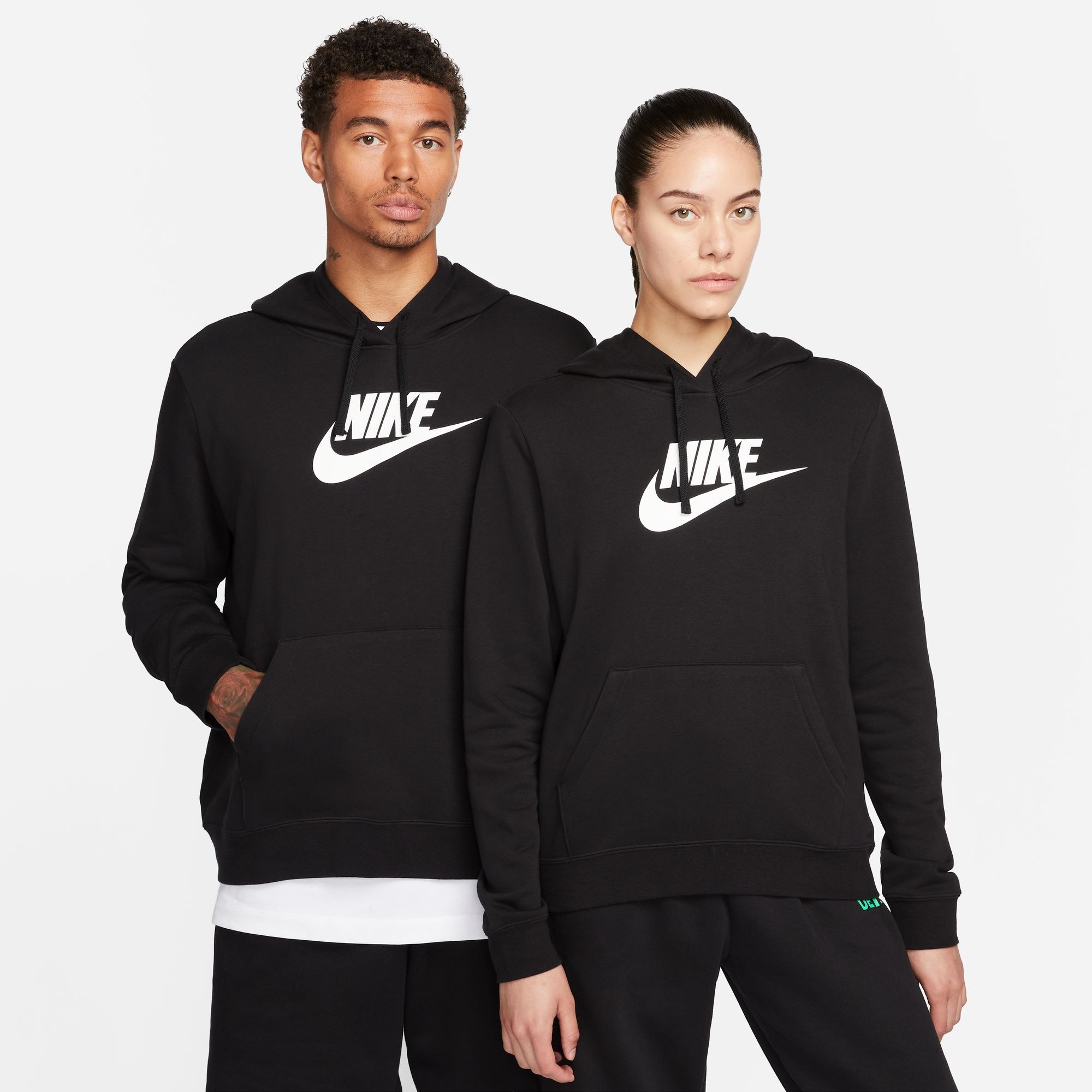 Nike Sportswear Kapuzensweatshirt »Club Fleece Women's Logo Pullover Hoodie«, Damen Kapuzenpullover aus weichem Fleece Material