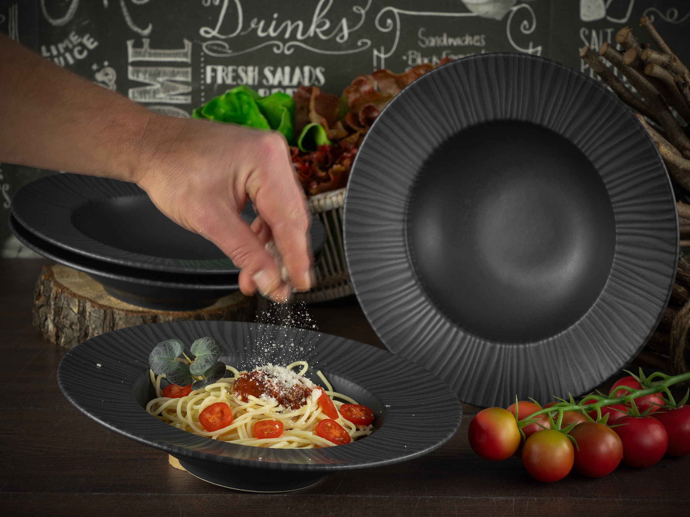 CreaTable Pastateller »Vesuvio Black, Pasta Gourmetteller Set 4-tlg« Seidenmatte Spezialglasur, Ausdruckstarkes Relief