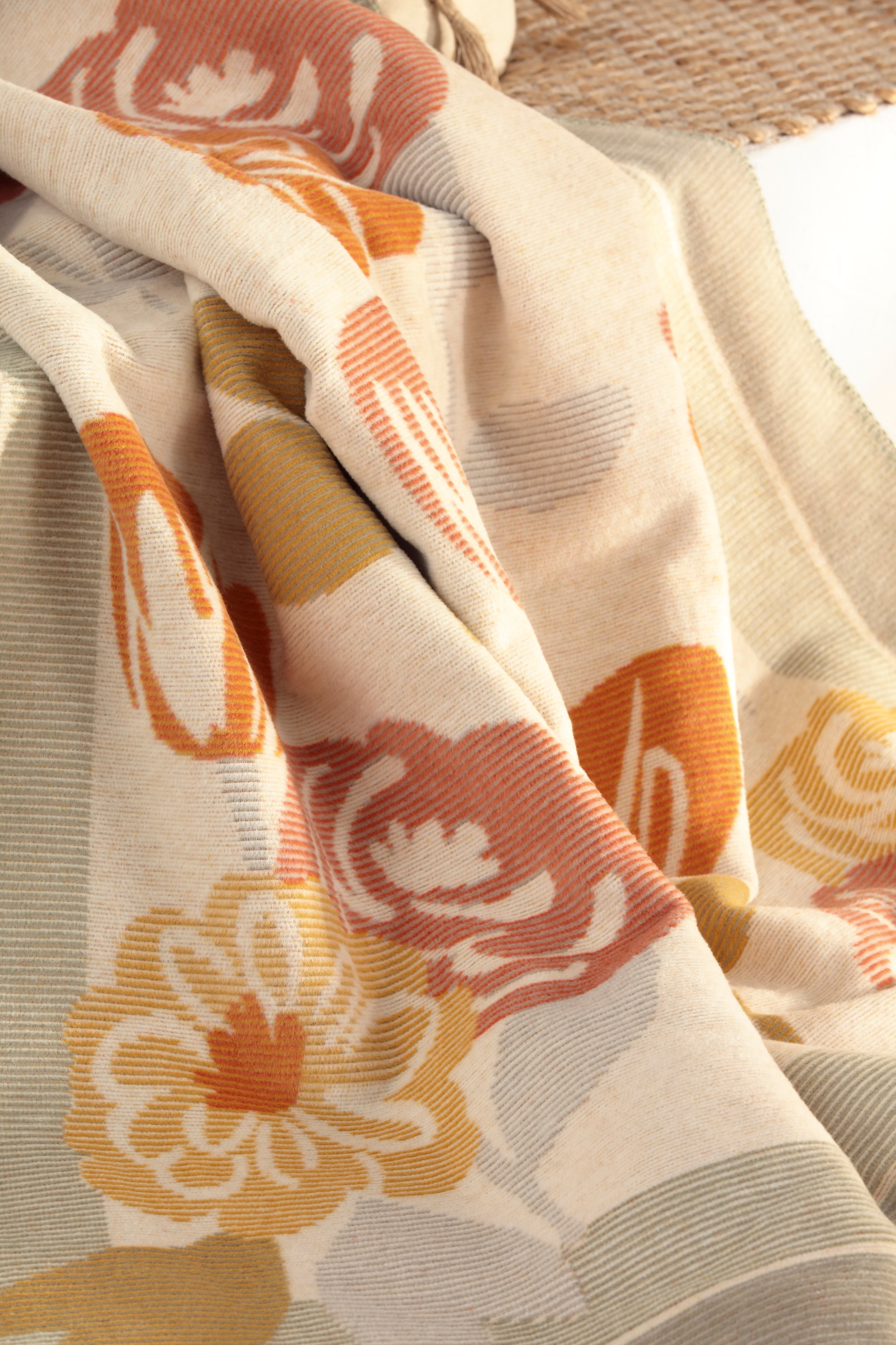 Biederlack Wohndecke »Wohndecke Bloom Frame« florales Design mit Zierstich