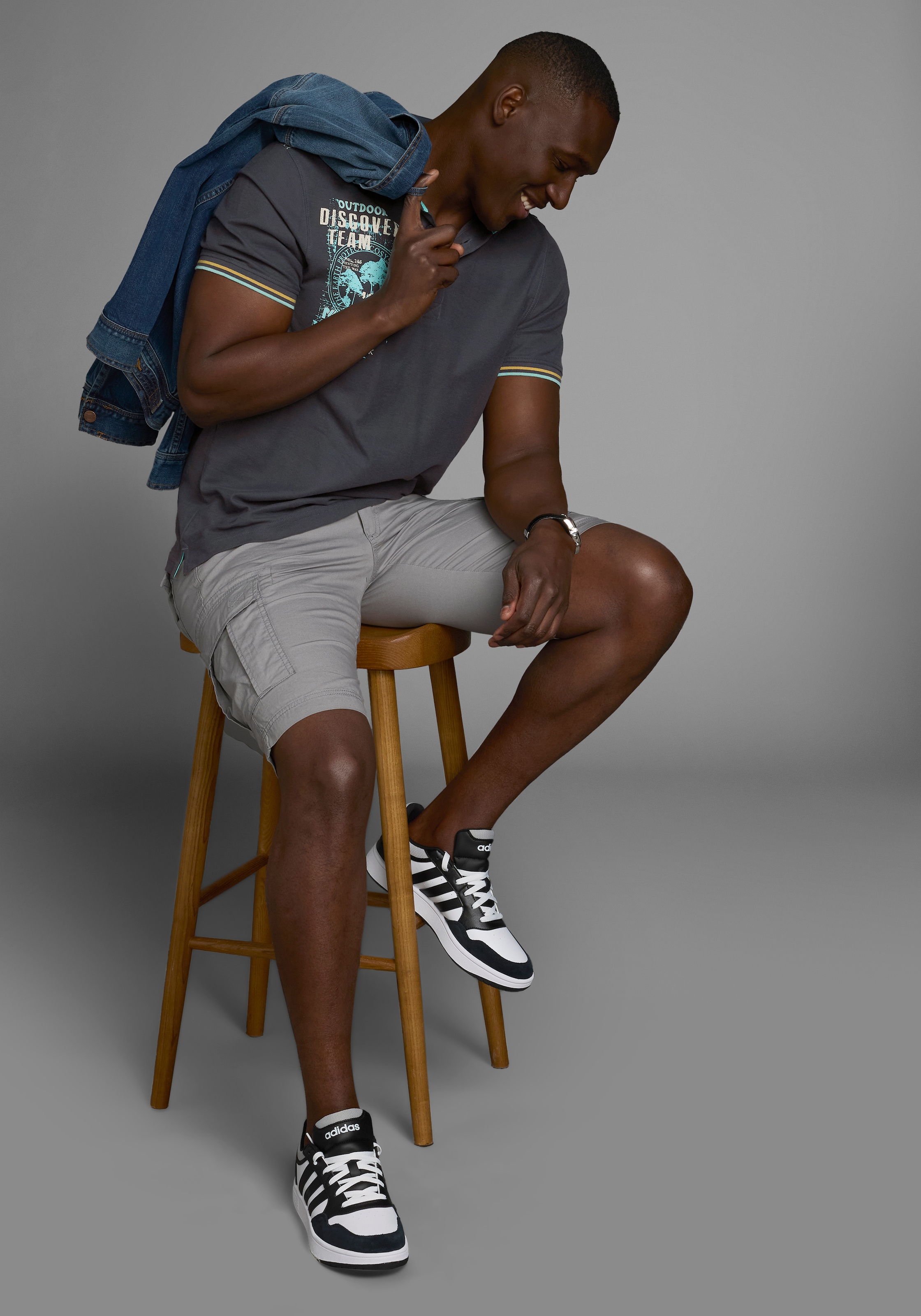 Man's World Poloshirt, Kurzarm, lässige Passform, mit trendigem Print, Polokragen