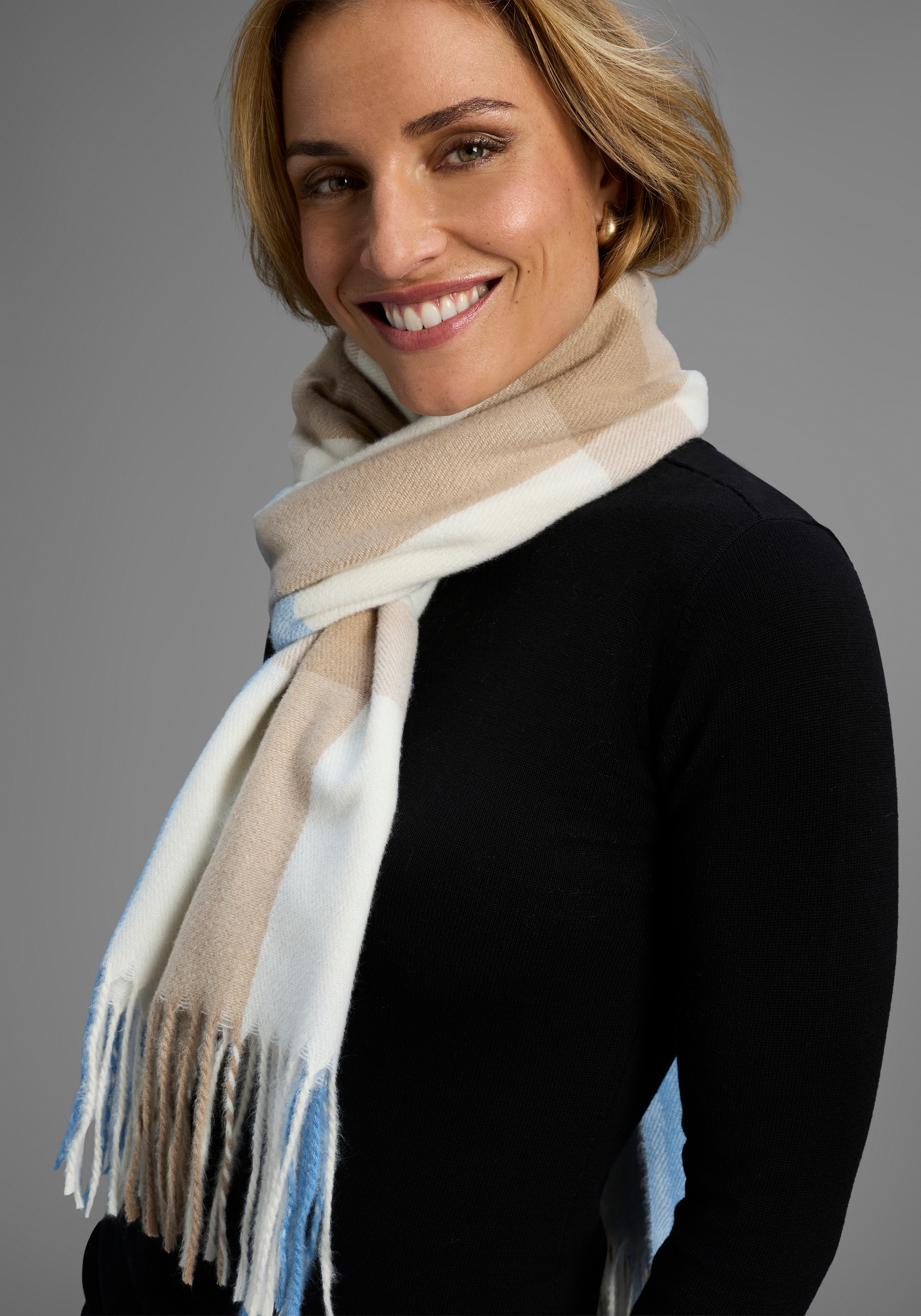 Laura Scott Modeschal im klassischen Karo-Design in modischen Farbekombinationen - NEW