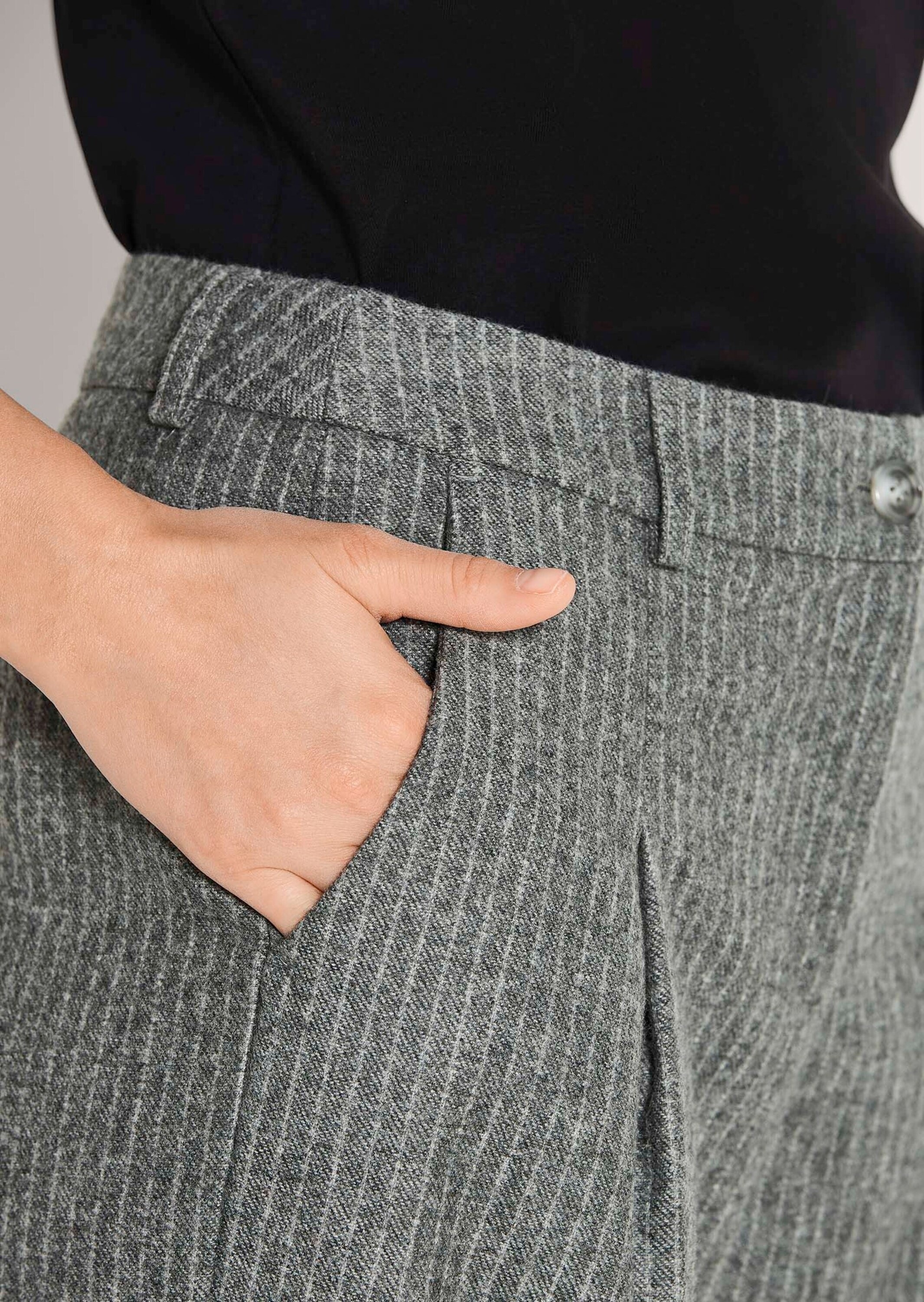 MADELEINE Bundfaltenhose »Flanellhose Flanellhose mit weitem Bein«