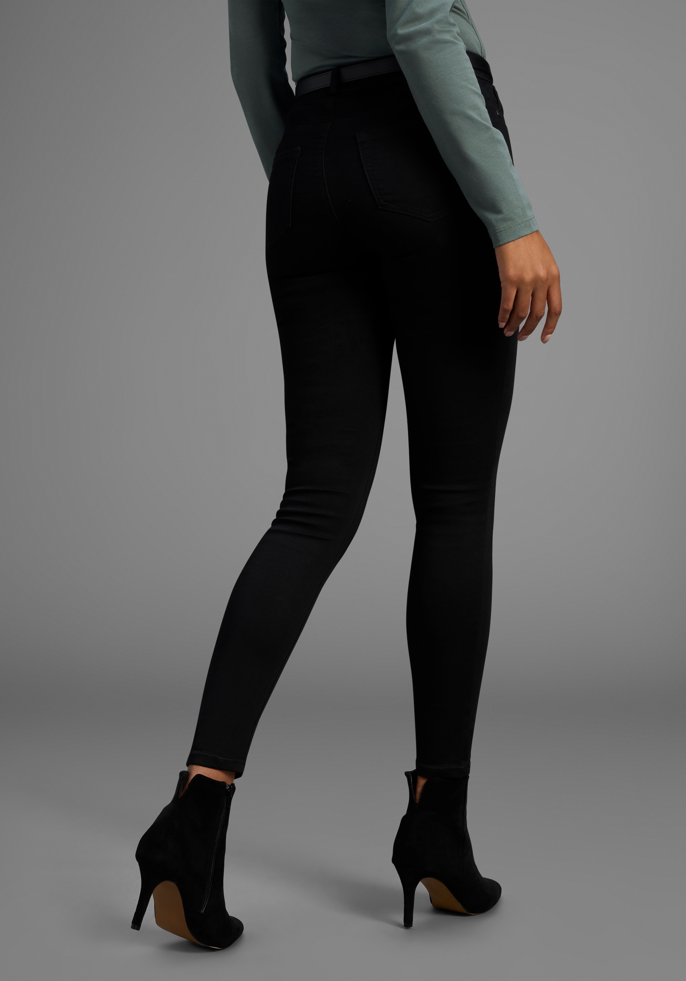 Arizona Skinny-fit-Jeans »Ultra Stretch« extra-eng geschnittene Beinform,  modische Used-Waschung