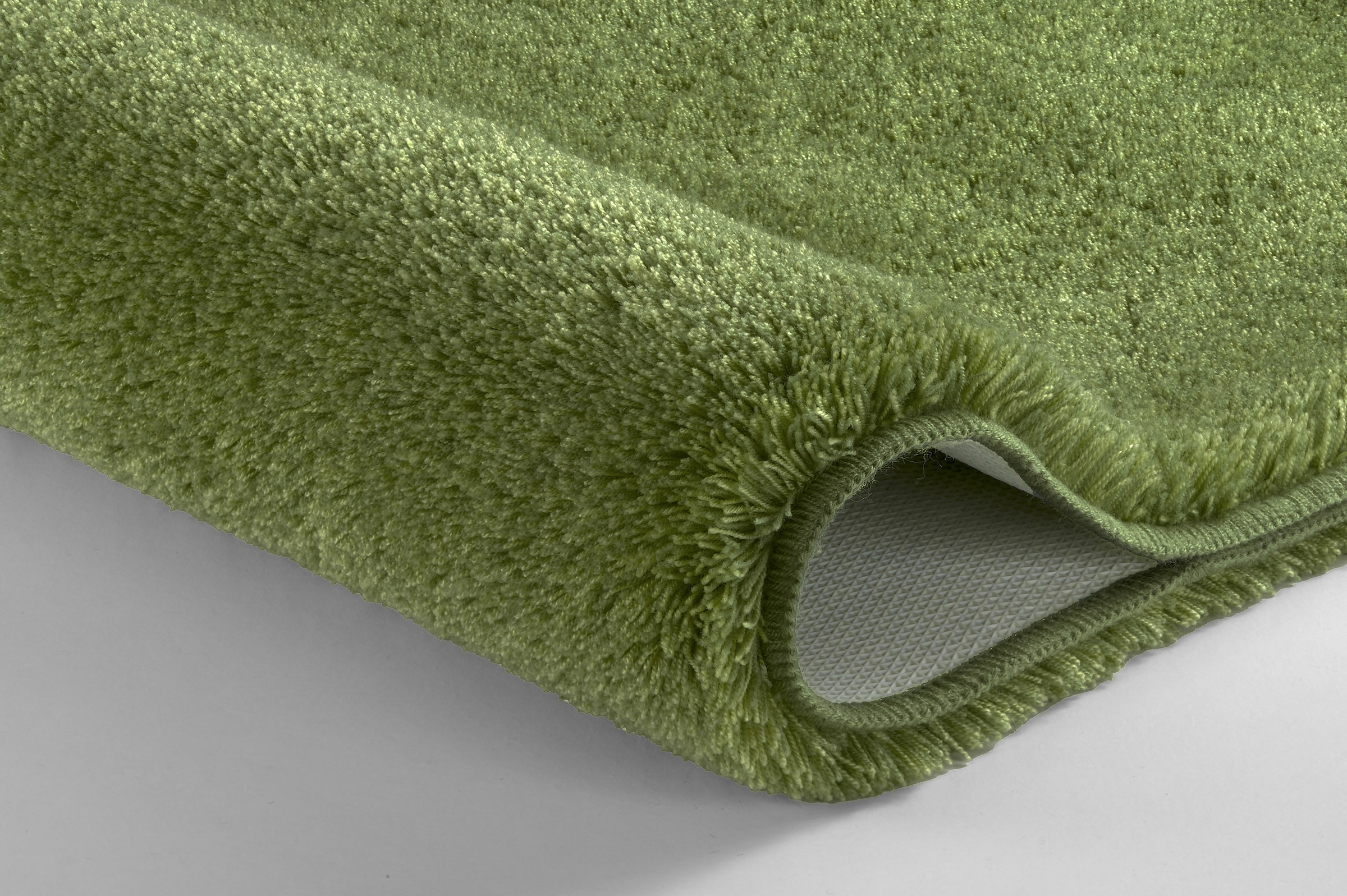 Kleine Wolke Badematte »RELAX«, rutschhemmend beschichtet, fußbodenheizungsgeeignet, Badteppich, Uni Farben, rechteckig, rund & als Set erhältlich
