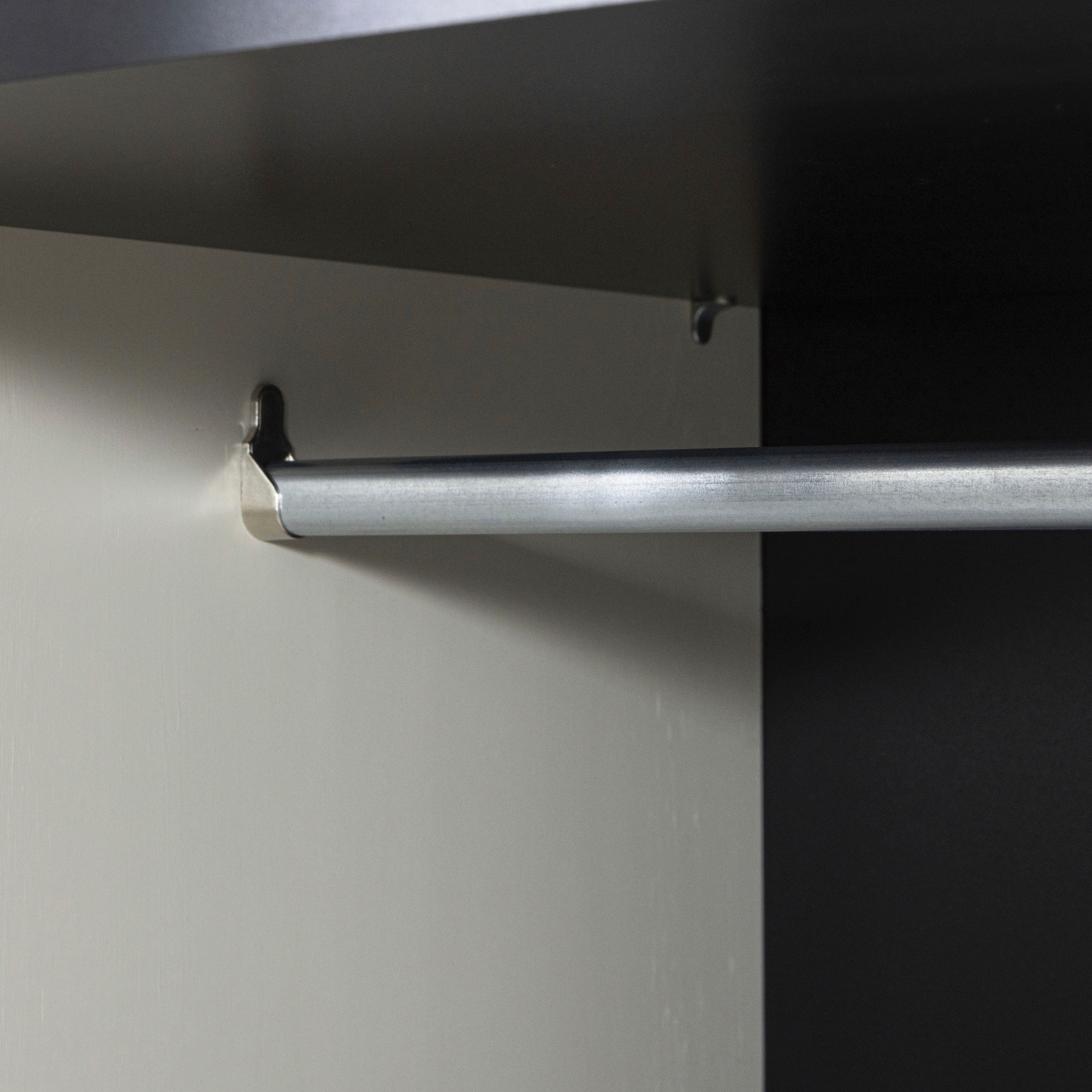 WOOOD Mehrzweckschrank »Adam FSC®-Kiefernholz mit Metallgestell H 200 x B 100 x T 53 cm« Tragkraft 15 kg pro Boden, Kleiderstange 10 kg, Einfach zu montierbar