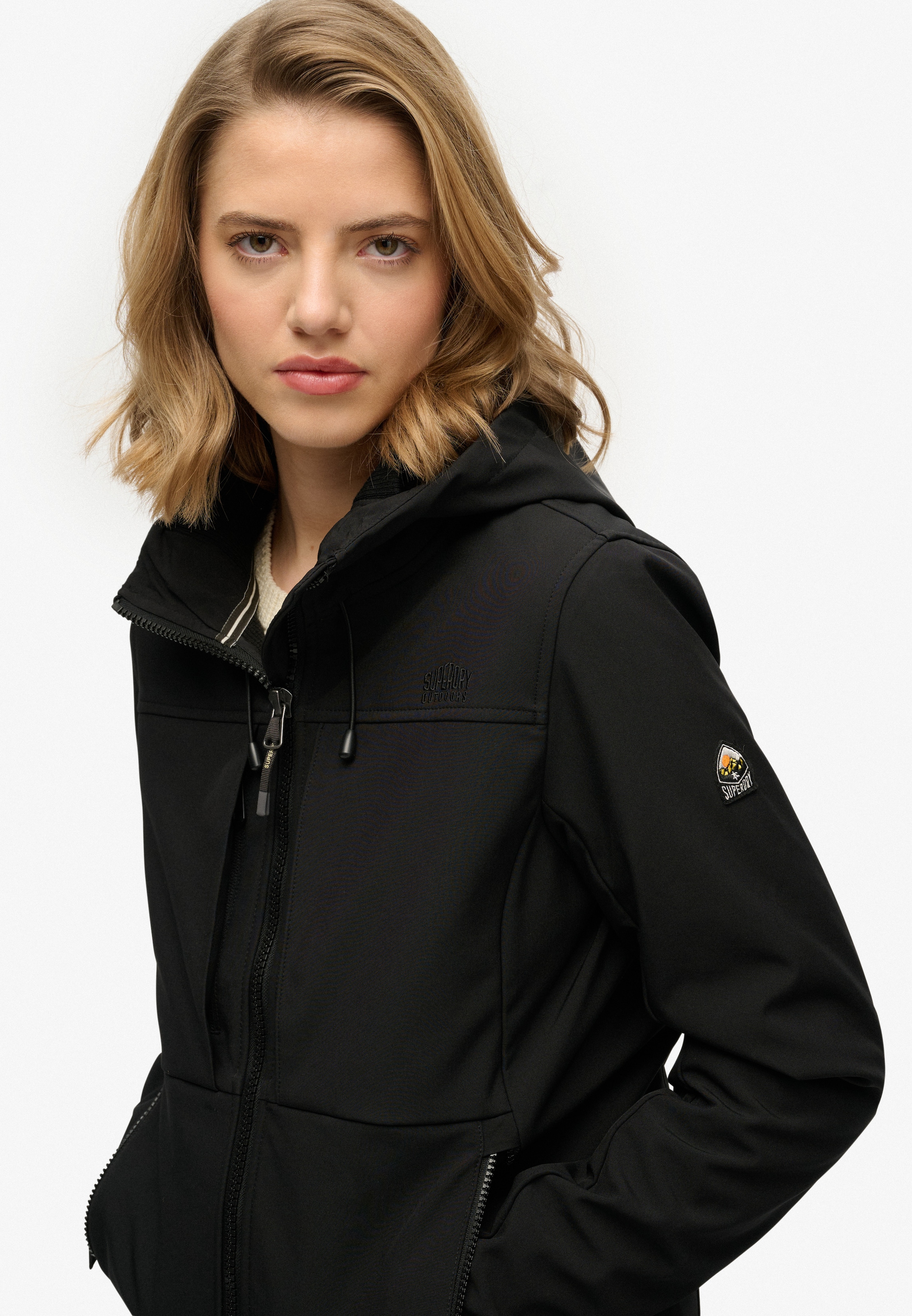 Superdry Outdoorjacke »HOODED CLASSIC TREKKER JACKET« mit Kapuze