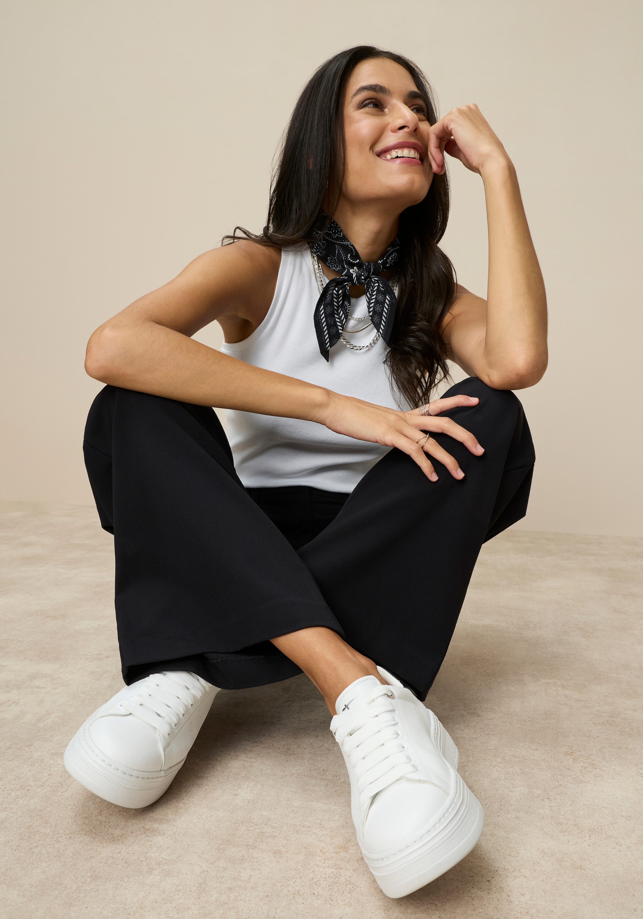 Tamaris Anzughose  mit weitem Bein