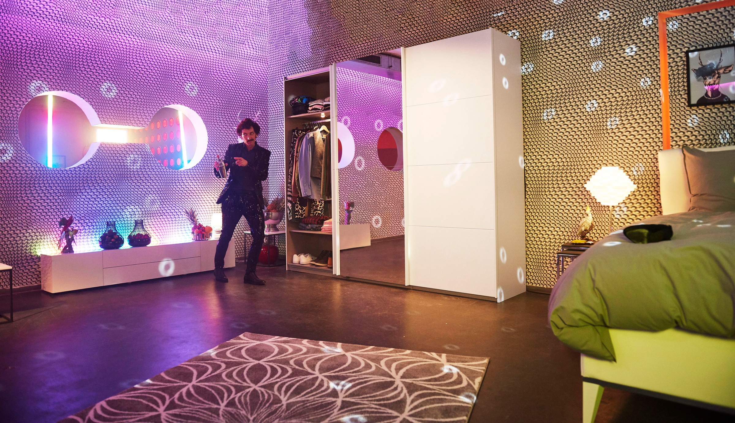 rauch Schwebetürenschrank »Kleiderschrank Schrank Garderobe Schlafzimmerschrank TUBONA« inkl. Schubkasteneinsatz und zusätzlichen Einlegeböden MADE IN GERMANY