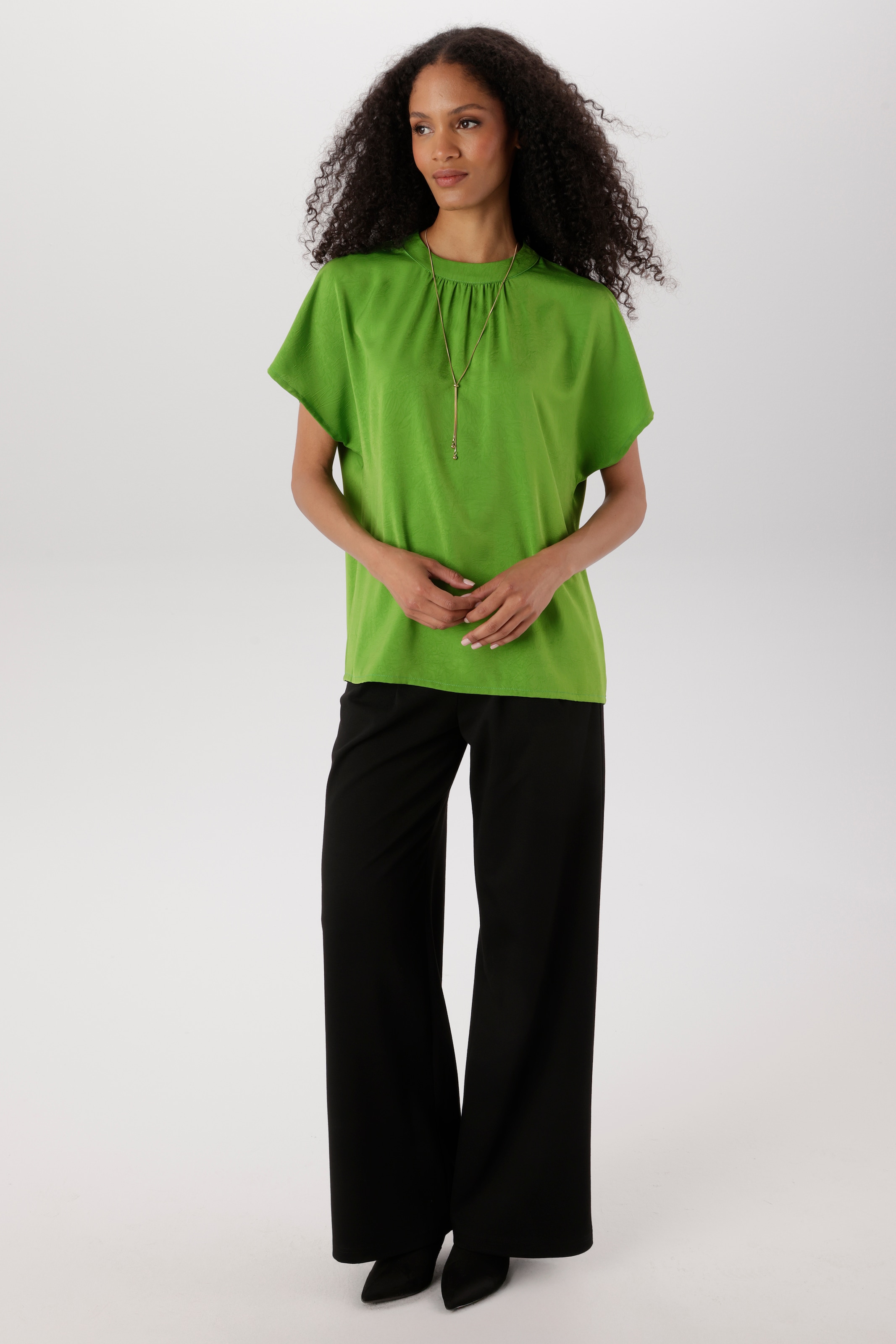 Aniston SELECTED Schlupfbluse in extra weiter Form und weicher Crinkleware - NEUE KOLLEKTION