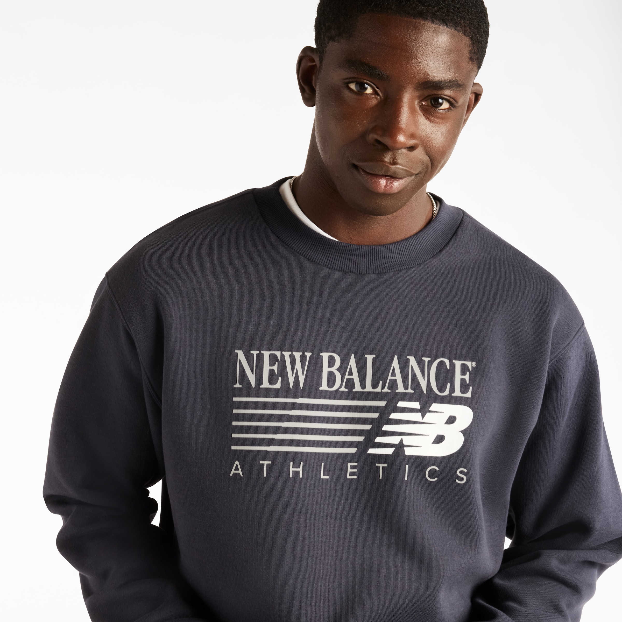 New Balance Sweatshirt »REIMAGINED FLEECE CREW«, sportlicher Stil, aus Baumwolle und Polyester, auch in großen Größen
