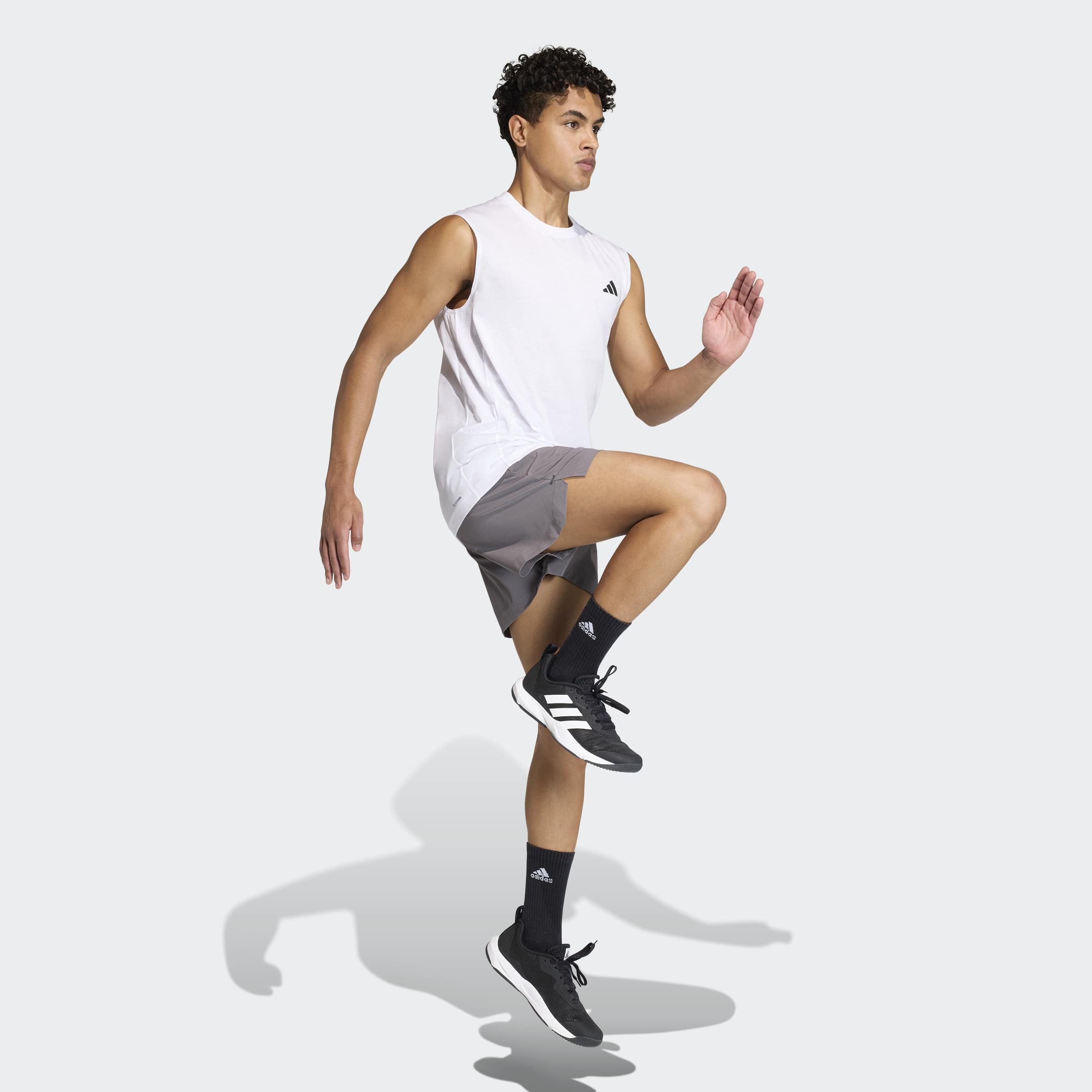 adidas Performance Tanktop »WORKOUT ESSENTIALS FEELREADY ÄRMELLOSES« für Erwachsene, aus Polyester und Baumwolle