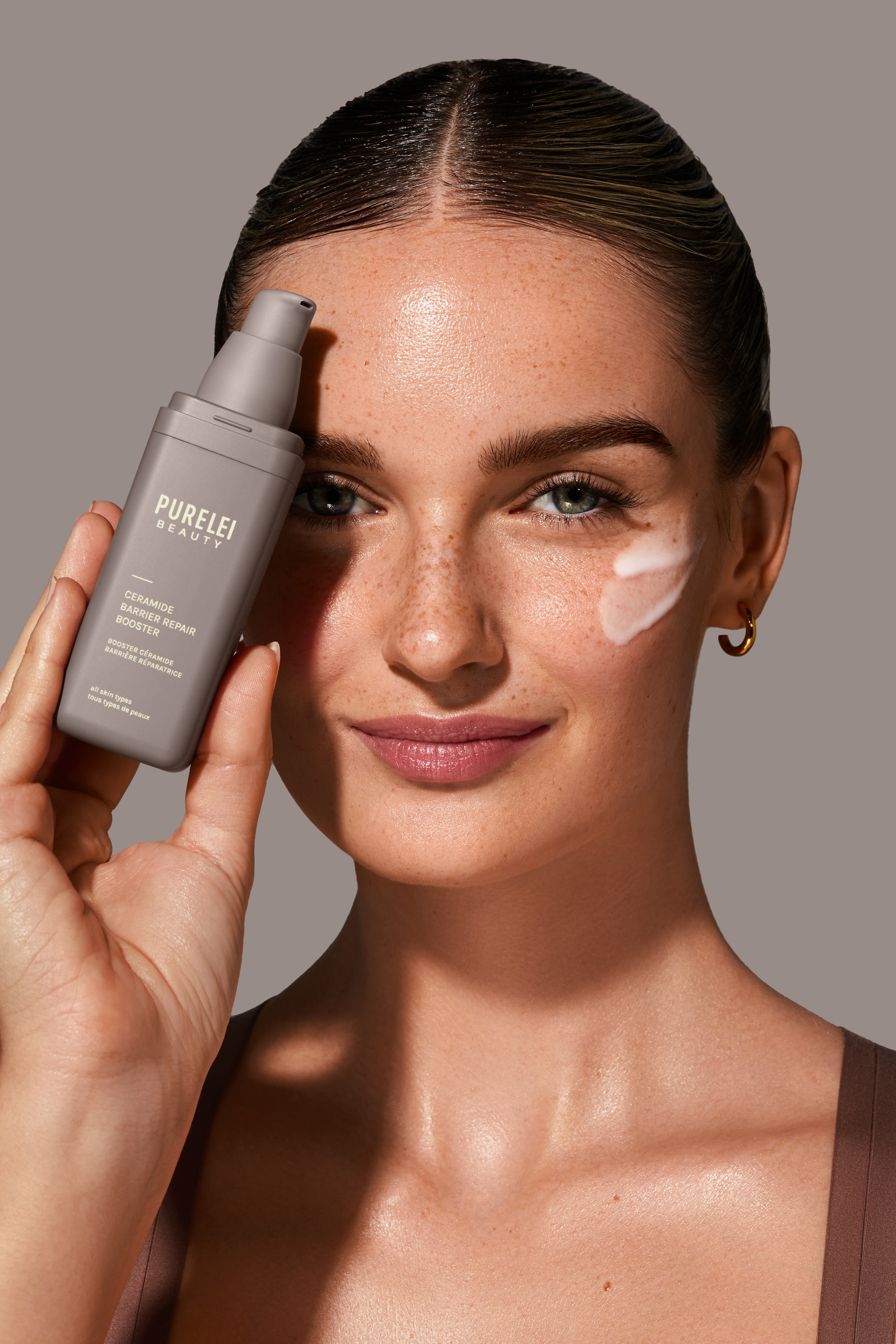 Purelei Gesichtsserum »Ceramide Barrier Repair Booster«, Schnell einziehendes Serum mit natürlichem Glow.