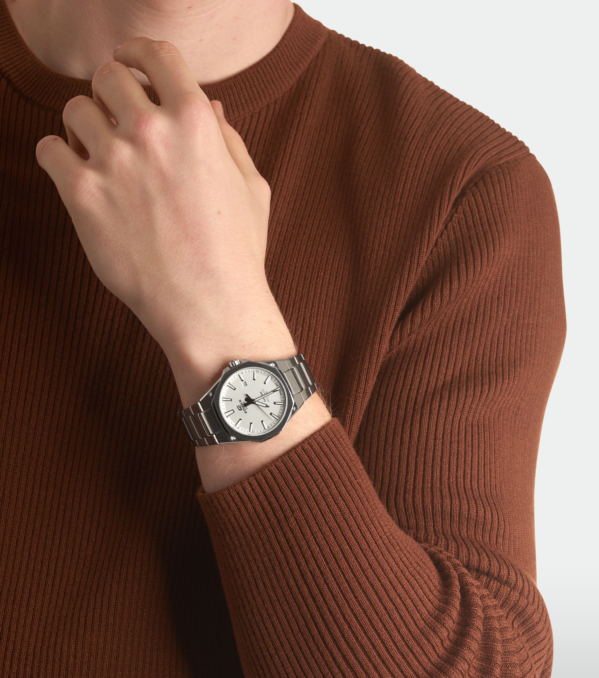 CASIO EDIFICE Quarzuhr, Armbanduhr,Herrenuhr,bis 10bar wasserdicht,Saphirglas,Edelstahlarmband