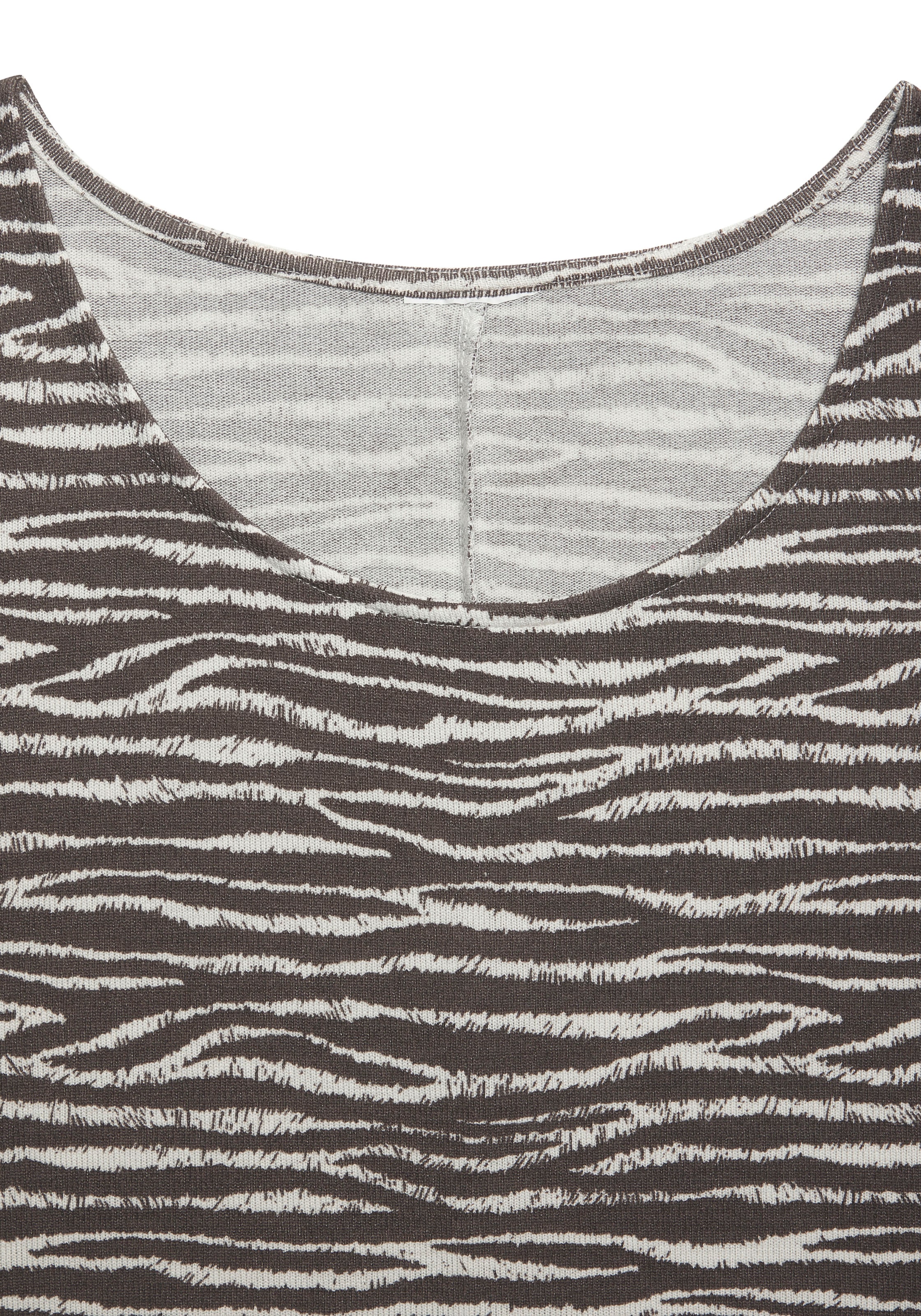 LASCANA 3/4-Arm-Shirt »mit modischem Zebra-Muster« aus weichem Viskose-Strick