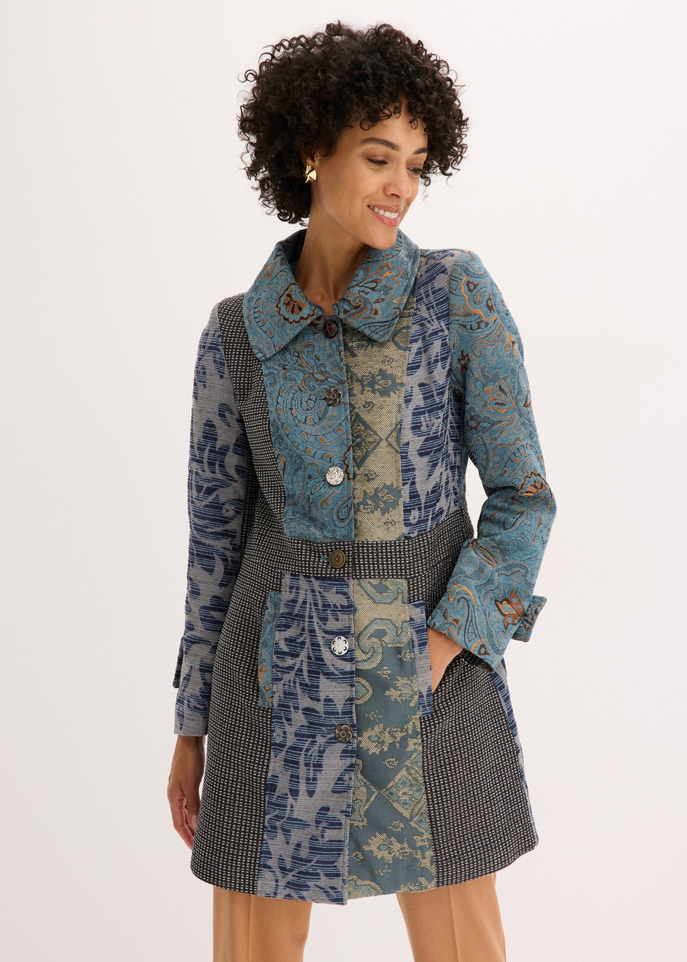 bonprix Kurzmantel »Kurzmantel im aufwändigen Jaquard-Design« Kurzmantel im aufwändigen Jaquard-Design