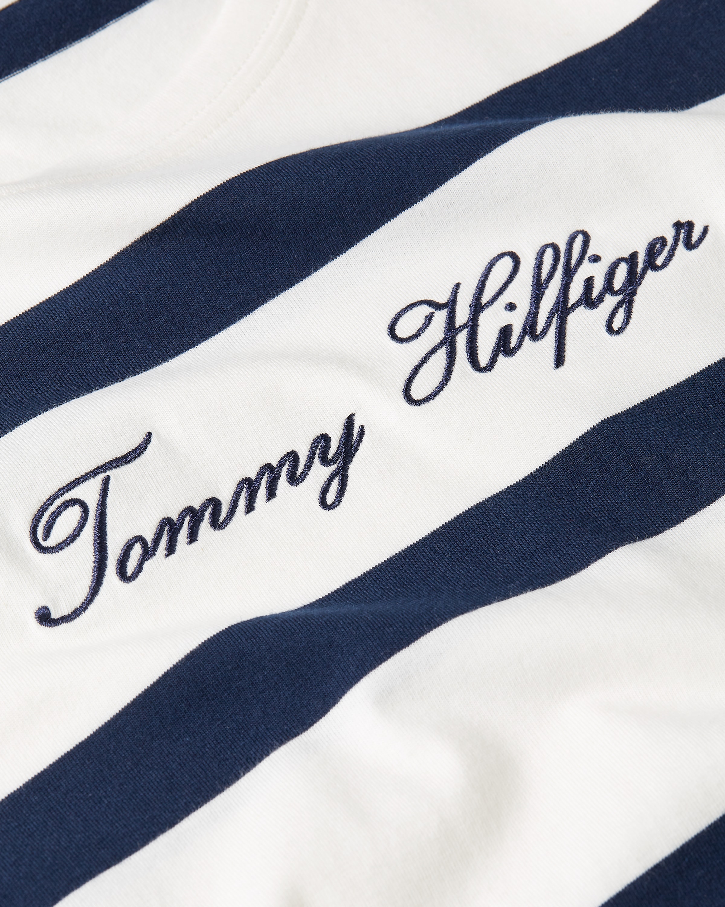 Tommy Hilfiger Kurzarmshirt »SCRIPT REG C-NK SS T-SHIRT« Baumwolle