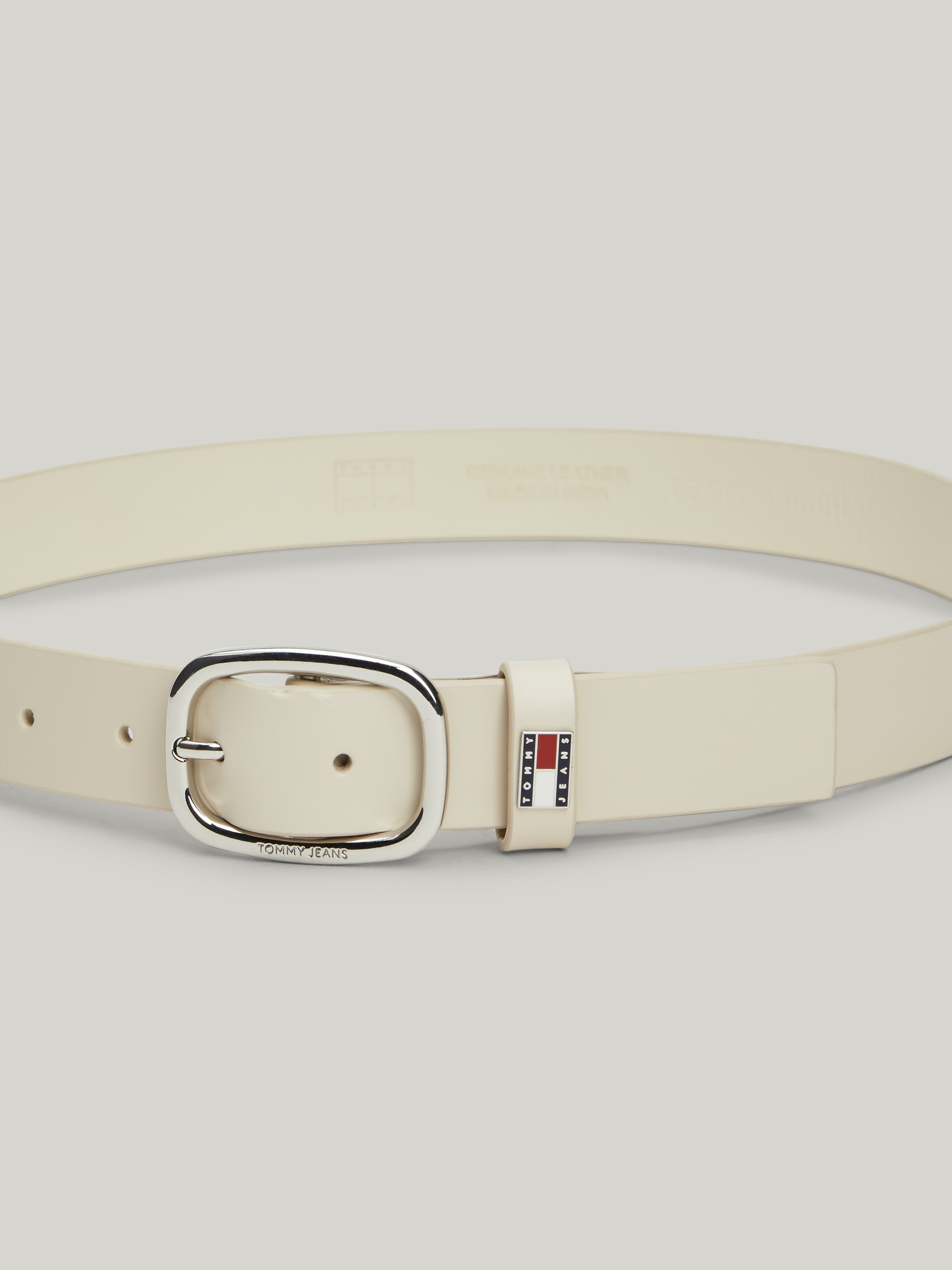 Tommy Jeans Ledergürtel »TJW OVAL 3.0«, Ovale Einfachdornschließe und Logo am Verschluss