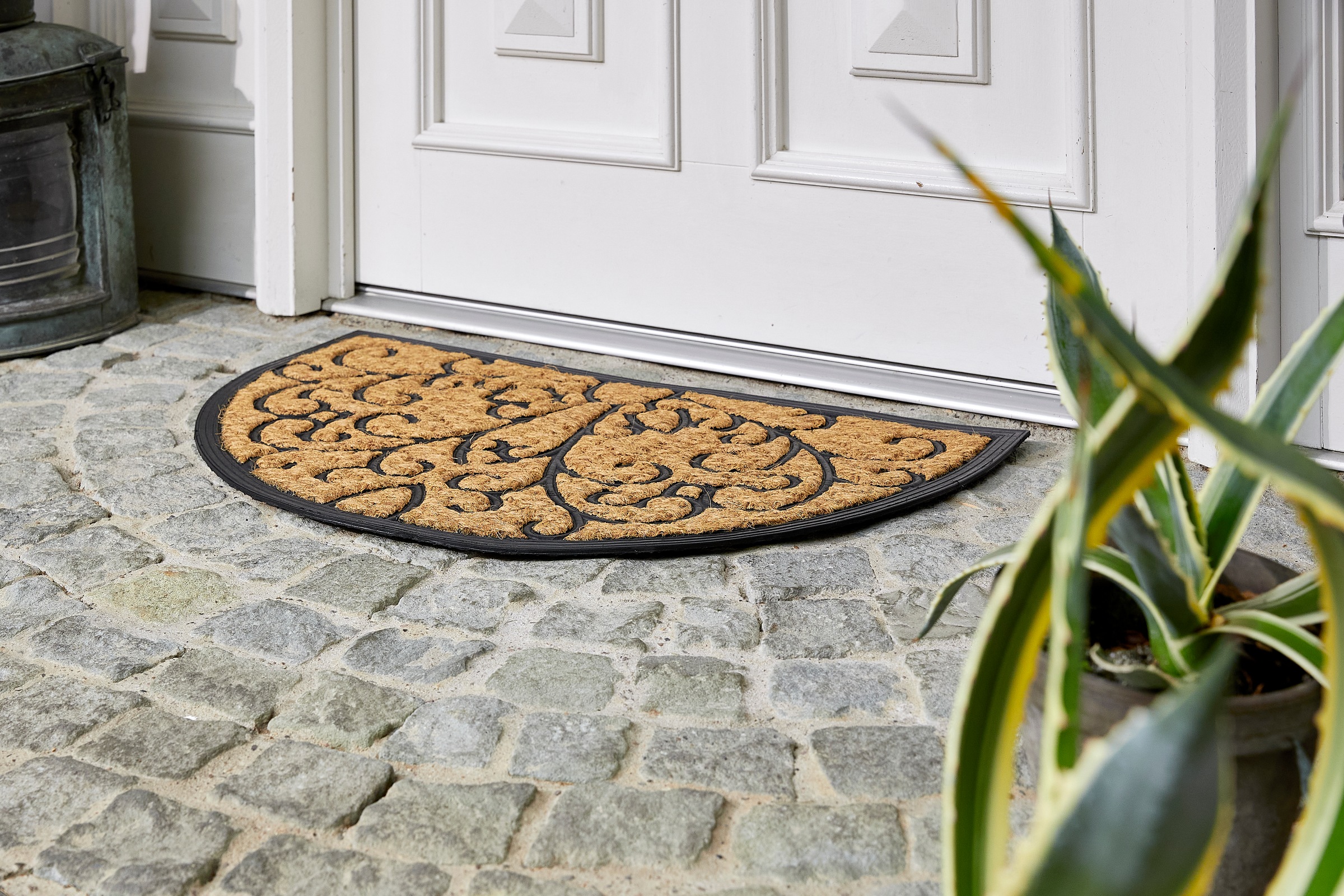 ASTRA Fußmatte »Coco Deluxe Light« halbrund 8 mm Höhe Türmatte, Kokos, rutschfest, schmutzabweisend, In und Outdoor
