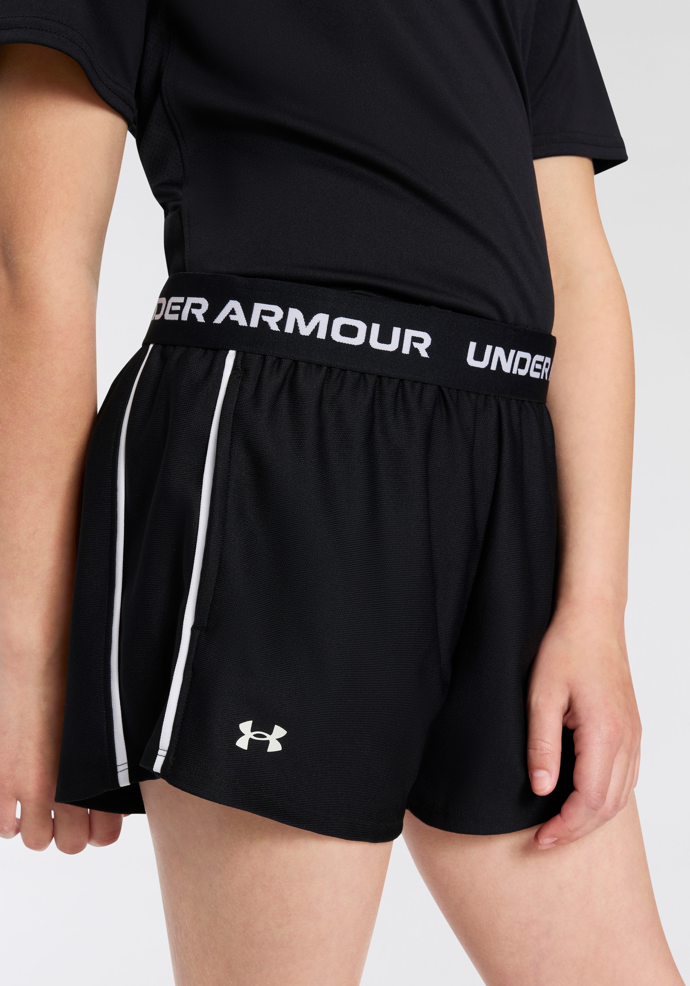 Under Armour® Trainingsshorts »TECH«  für vielseitige Aktivitäten, leichtes Material, pflegeleicht