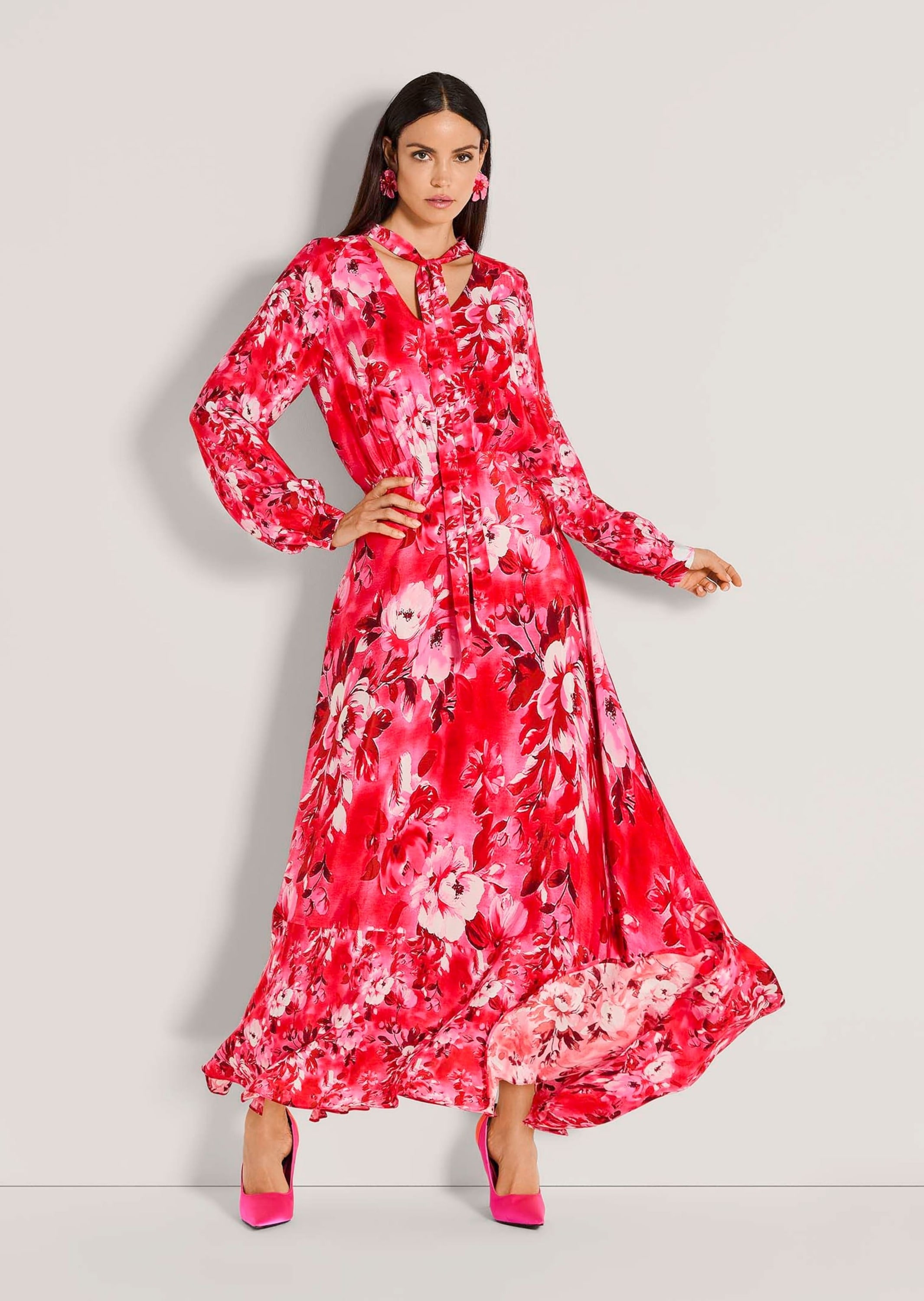 MADELEINE Druckkleid »Druckkleid Stretchkleid mit Blumenmuster«