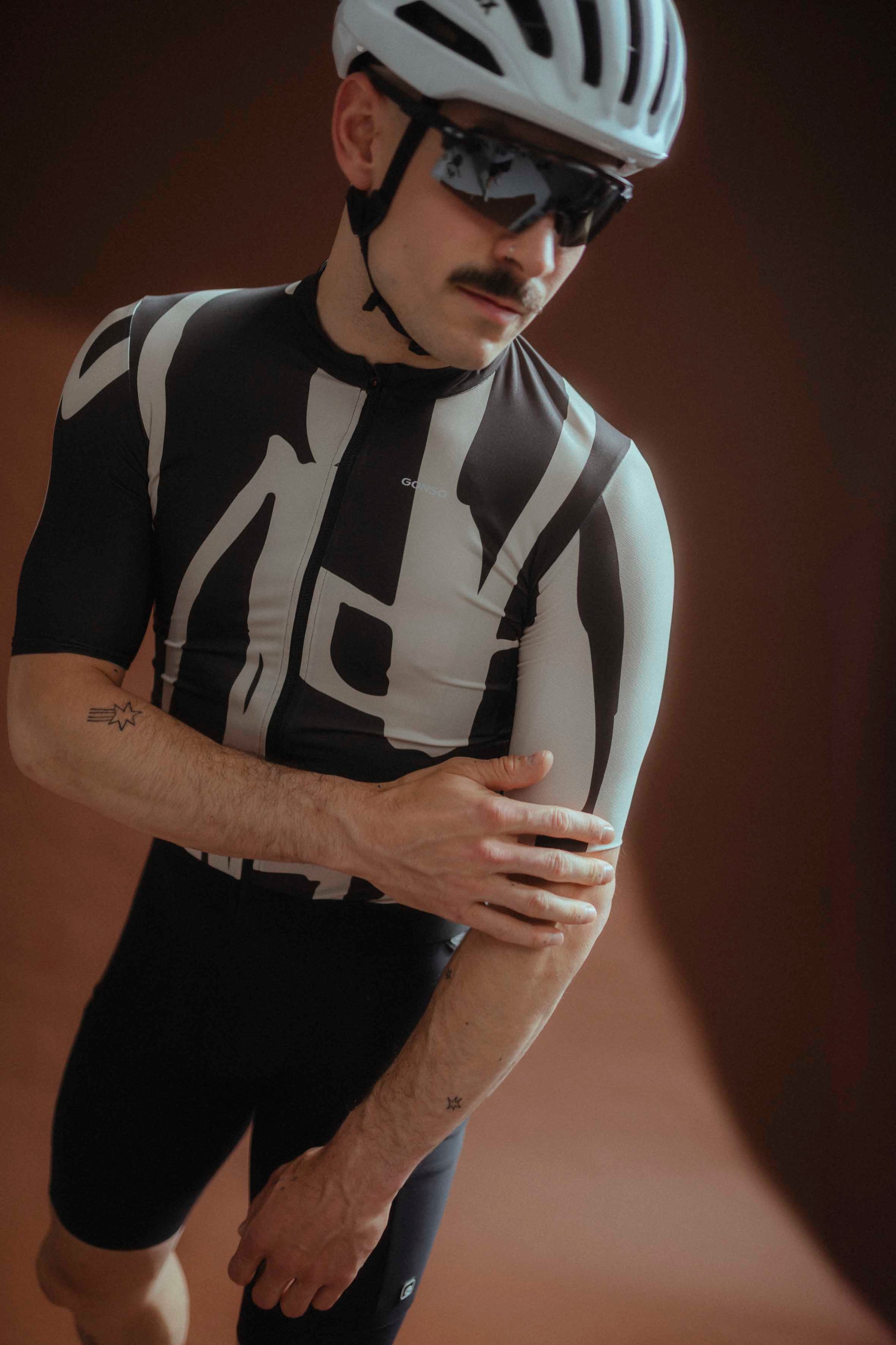 Gonso Radtrikot »Road Jersey Print M« Herren Fahrradtrikot, modernes Trikot mit 3-teiliger Rückentasche