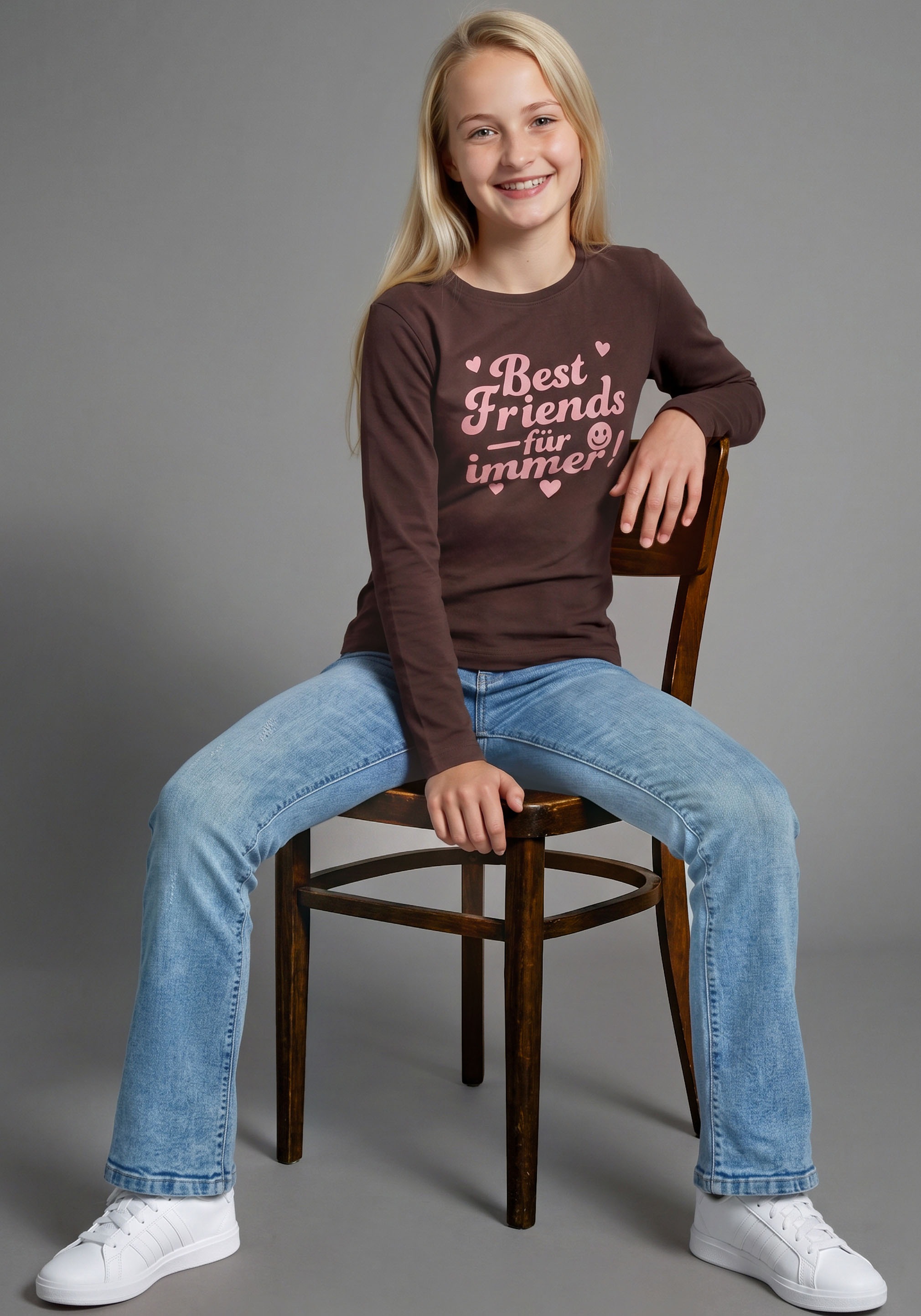 KIDSWORLD Langarmshirt »Slogan Shirt: BEST FRIENDS - für immer!« Sprücheshirt für Best Friends, hüftlange Schnittform, Basic-Stil
